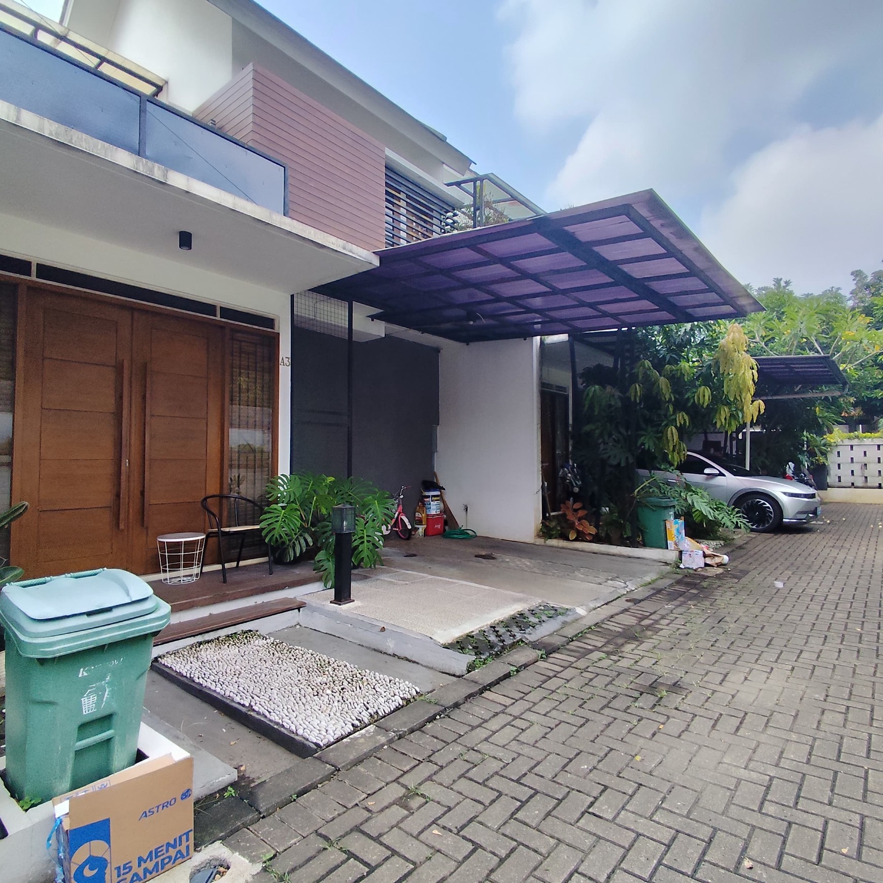 Rumah Bagus, Minimalis, Bebas Banjir dalam Cluster di Ciputat.