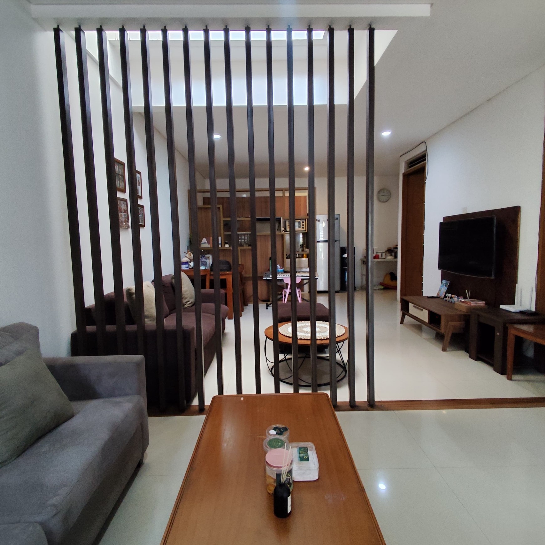 Rumah Bagus, Minimalis, Bebas Banjir dalam Cluster di Ciputat.