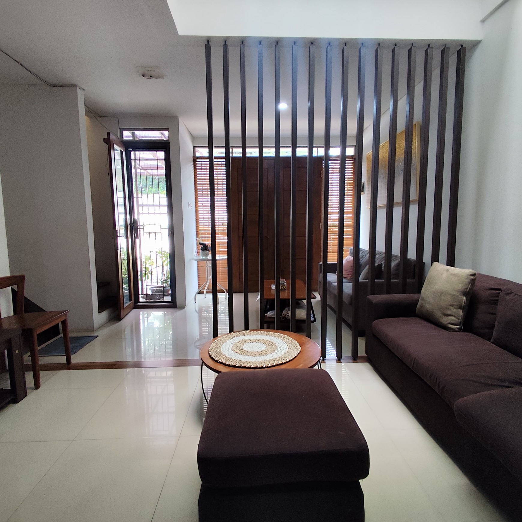 Rumah Bagus, Minimalis, Bebas Banjir dalam Cluster di Ciputat.