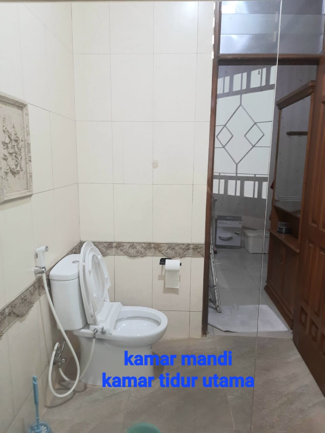 Rumah 2 lantai hoek bisa buat usaha dan tinggal, lokasi srategis di Sunter