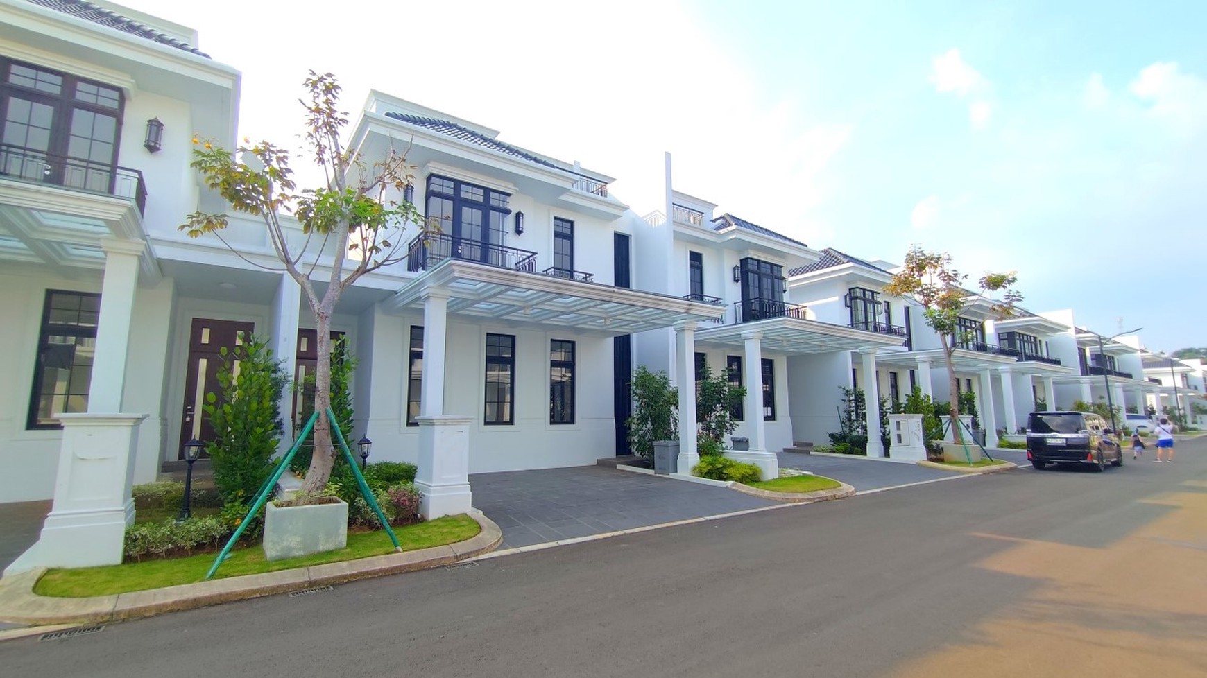 Rumah Baru di Cluster View Golf Summarecon Bogor Rumah 2 lantai dengan tambahan attic dan rooftop balcony, ada club house & kolam renang