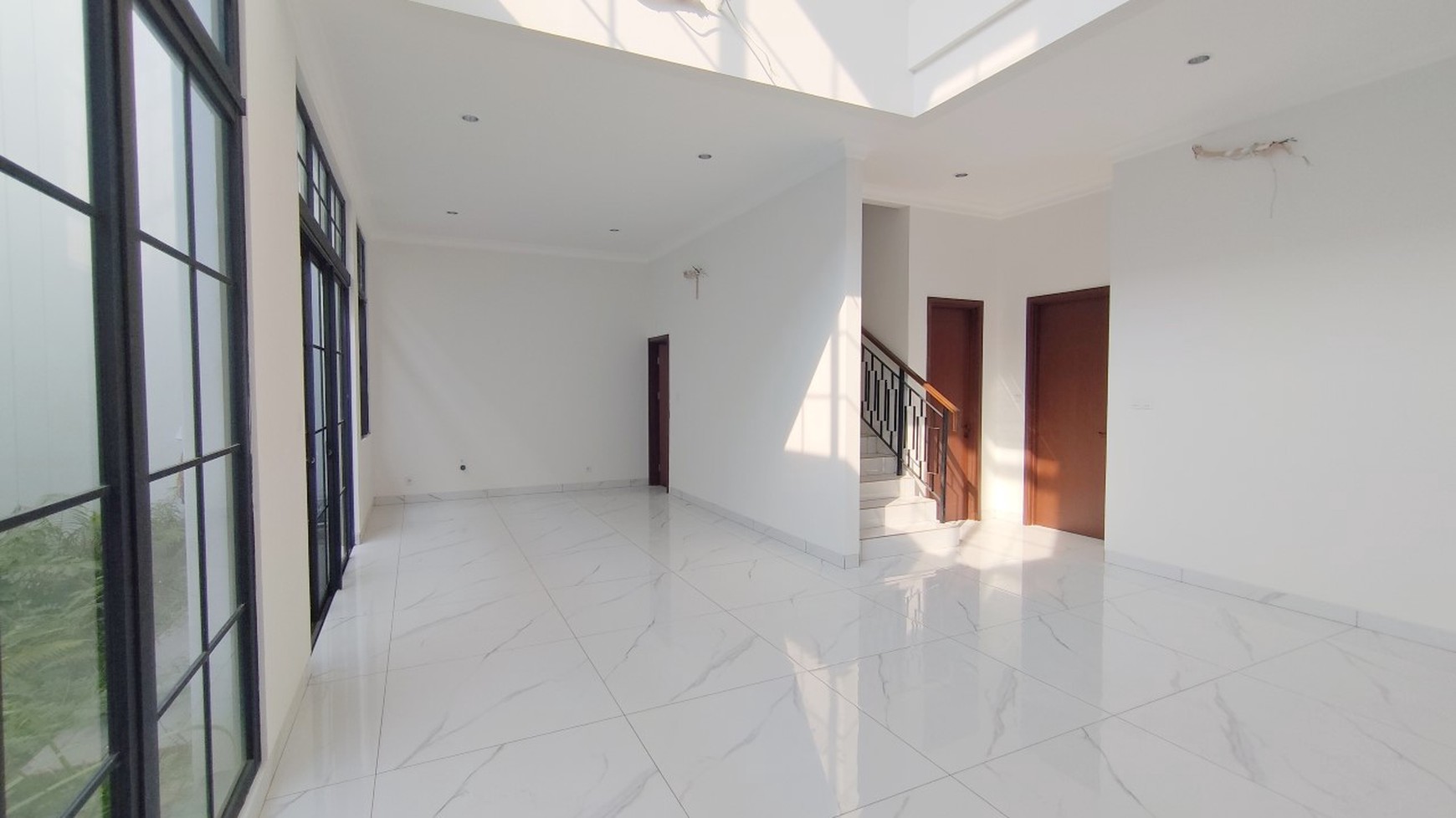 Rumah Baru di Cluster View Golf Summarecon Bogor Rumah 2 lantai dengan tambahan attic dan rooftop balcony, ada club house & kolam renang