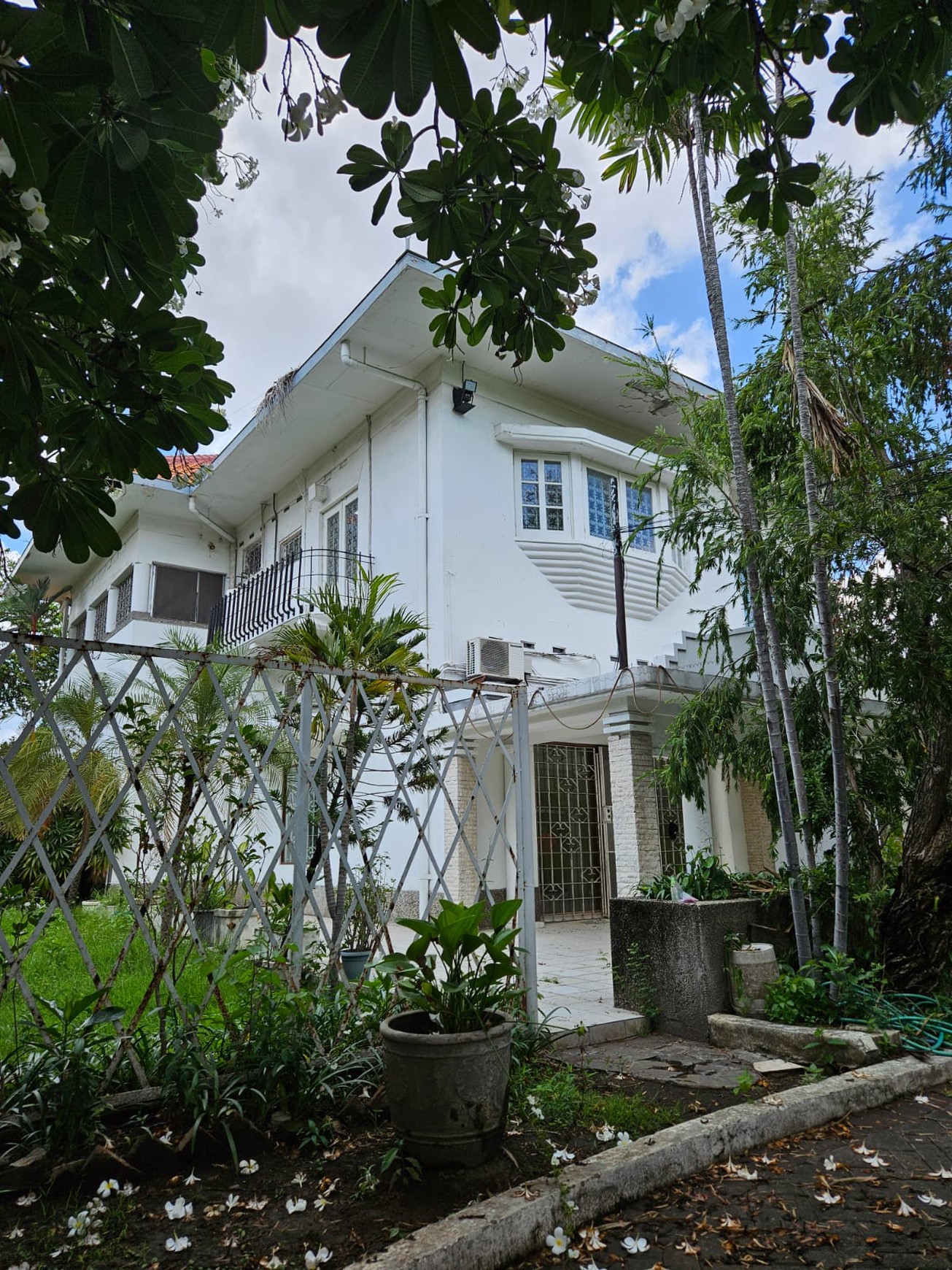 JUAL Cepat RUMAH UNTUNG SUROPATI
