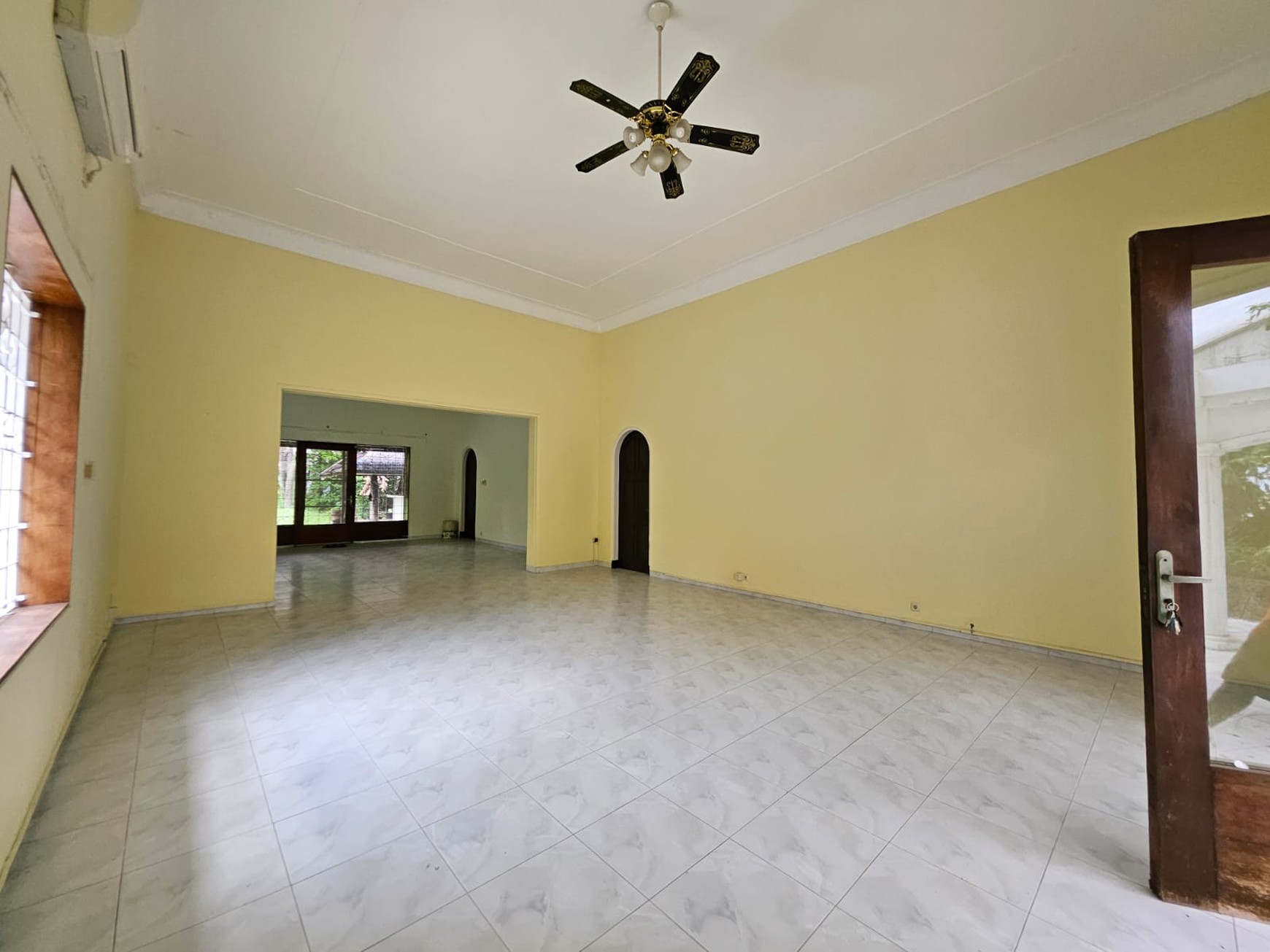 JUAL Cepat RUMAH UNTUNG SUROPATI