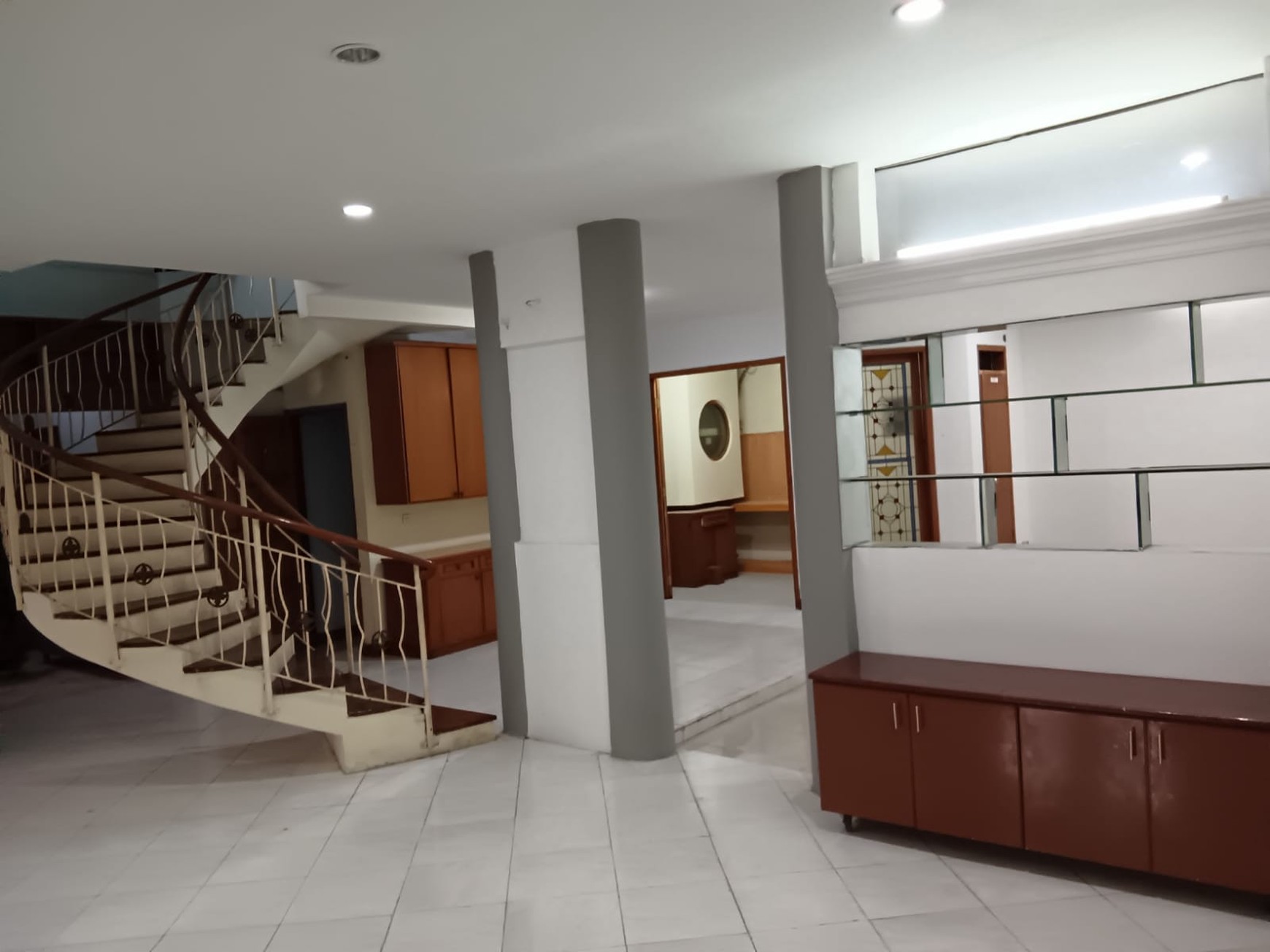 Rumah Disewakan Nyaman & Luas di Cinere di Lingkungan Tenang Lokasi Strategis