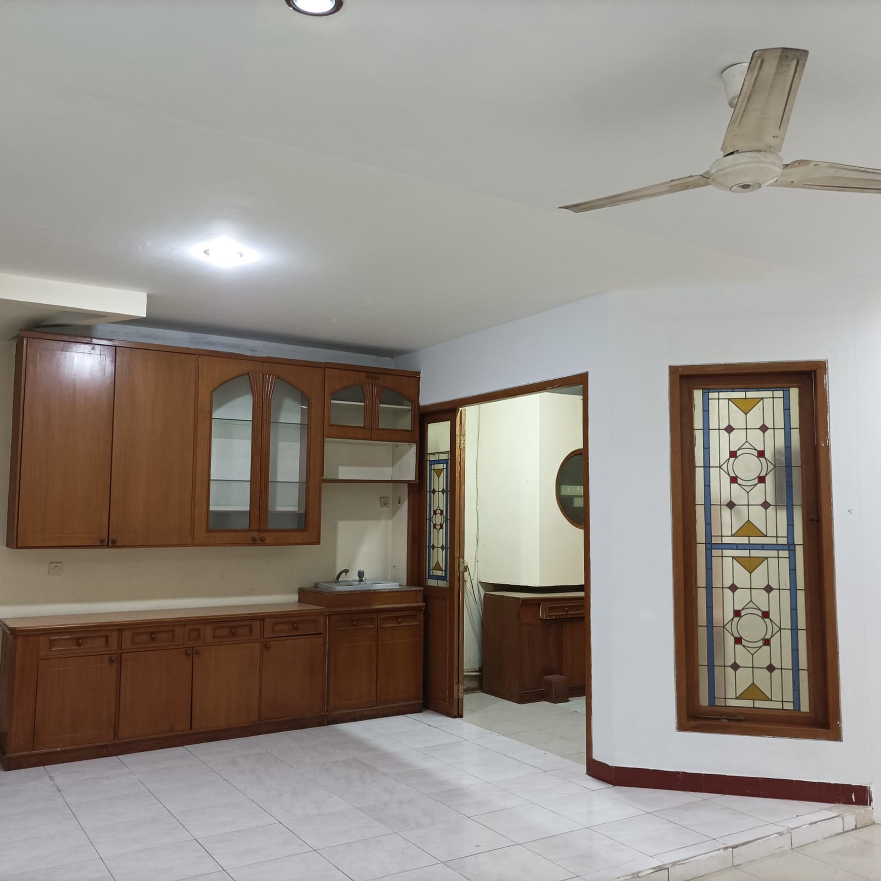 Rumah Disewakan Nyaman & Luas di Cinere di Lingkungan Tenang Lokasi Strategis