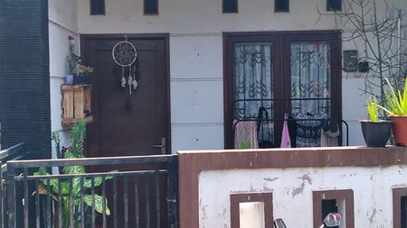 Kontrakan 3 Pintu Lokasi Strategis dari Akses Jalan di @Pondok Aren