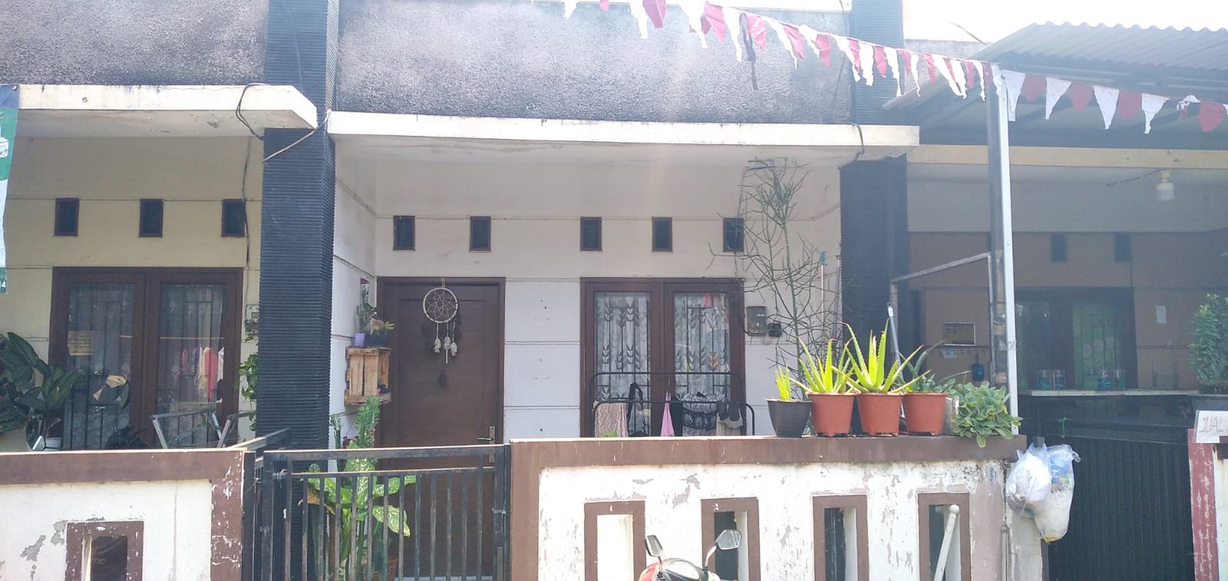 Kontrakan 3 Pintu Lokasi Strategis dari Akses Jalan di @Pondok Aren