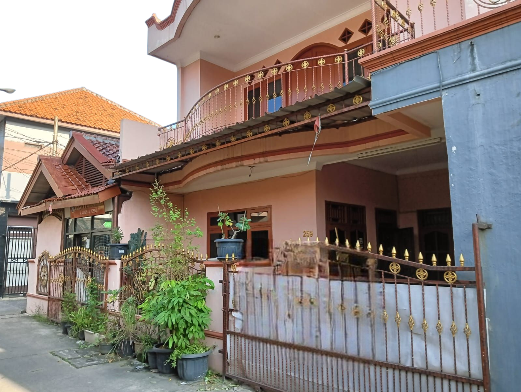 Rumah Hook 2 Lantai untuk Hunian atau Kost di Kayuringin Bekasi Selatan
