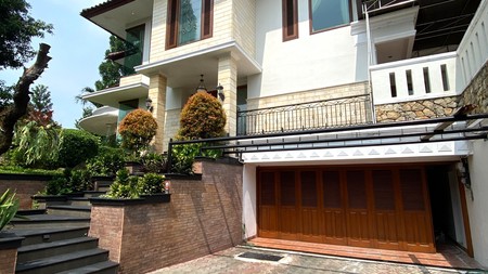 Rumah Mewah di Villa Cinere Mas 2,5 Lantai Ada Swimming Pool