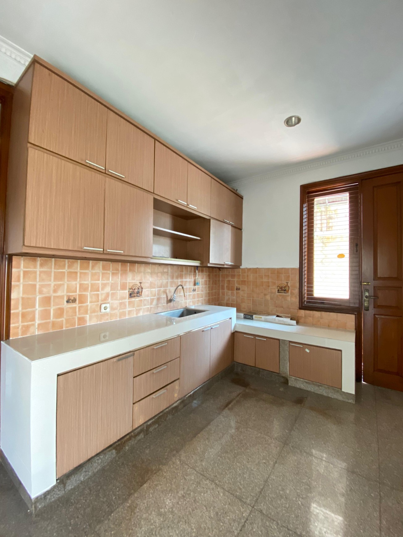 Rumah Mewah di Villa Cinere Mas 2,5 Lantai Ada Swimming Pool