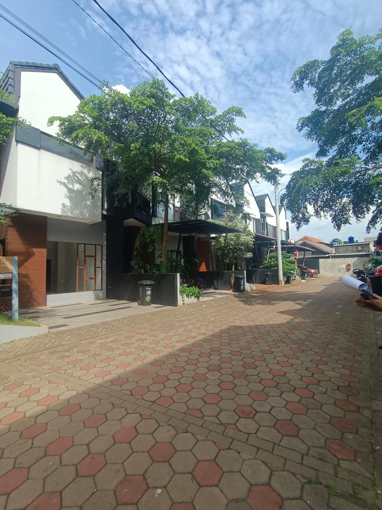 Serpong rumah cluster fasum swimpool dekat rs vitalaya