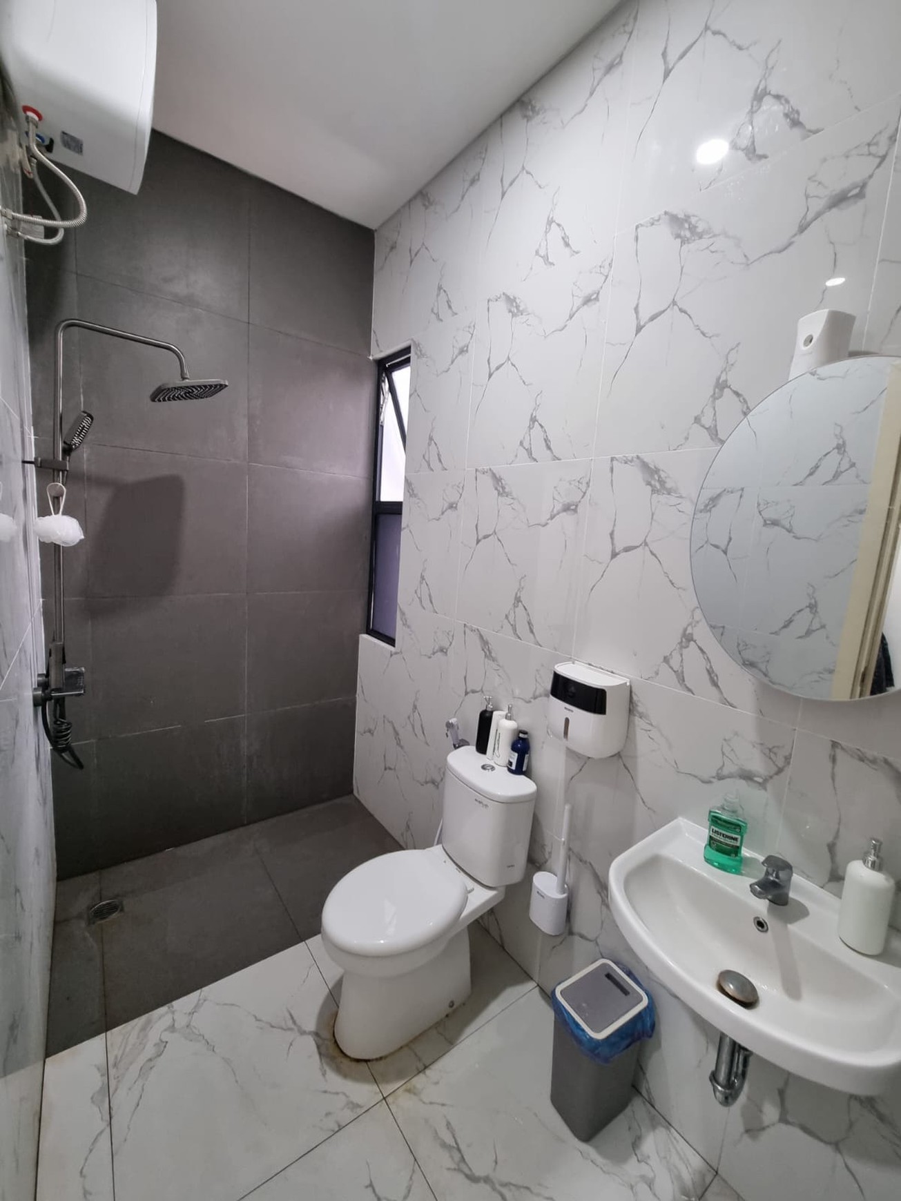 Rumah Minimalis, Cantik, Full Furnished dalam Cluster di Ciater