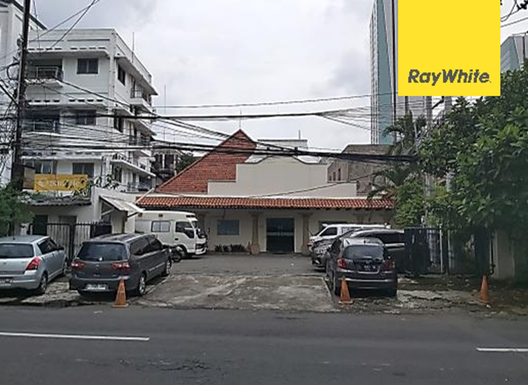 Lelang Rumah Pusat Kota Dijalan Sumatera Surabaya