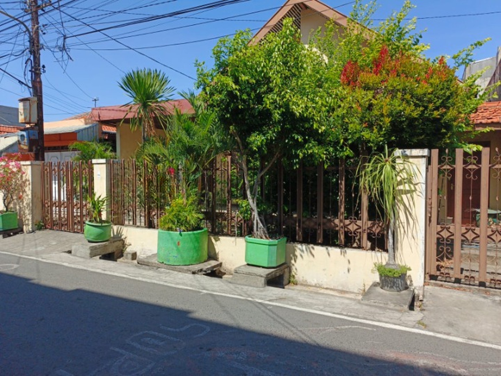 Dijual Cepat Rumah Luas Lokasi Di Kedung Anyar Surabaya