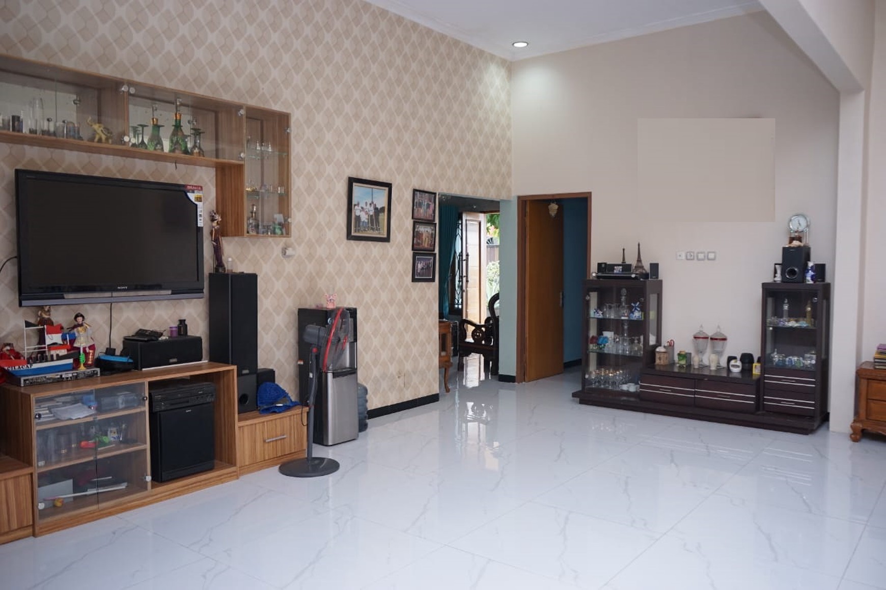 Rumah bagus, Full furnished, nyaman dengan kolam renang pribadi di dalam di Purwokerto