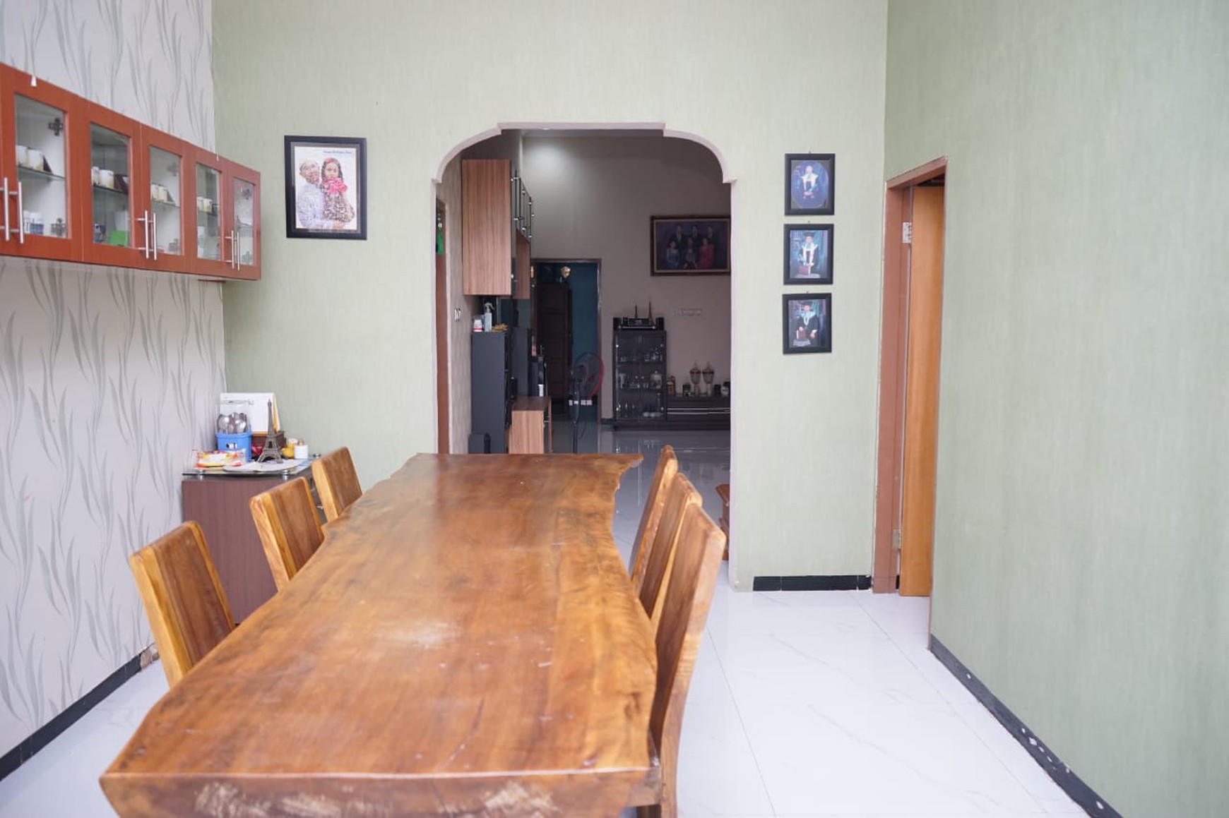 Rumah bagus, Full furnished, nyaman dengan kolam renang pribadi di dalam di Purwokerto