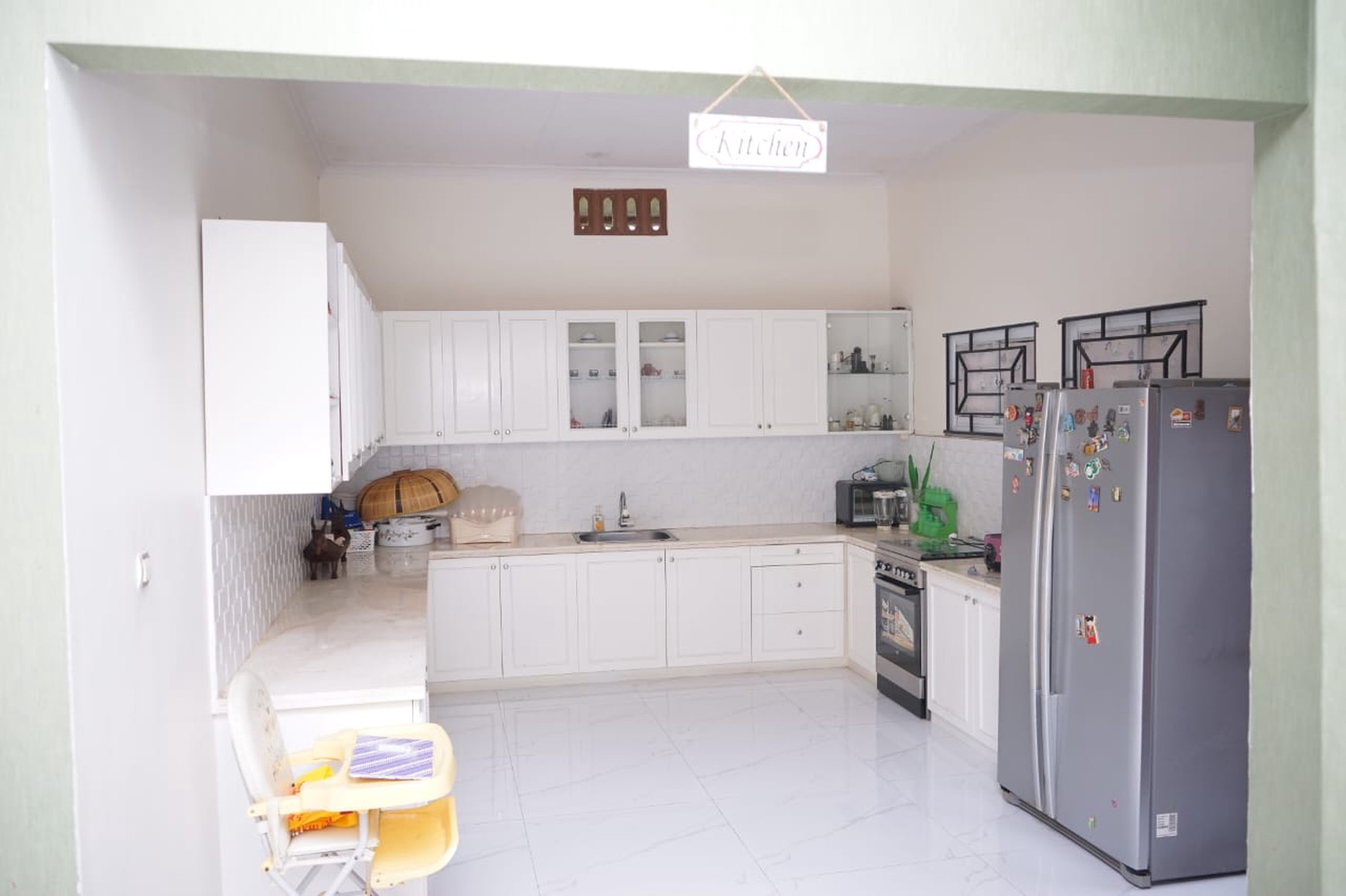 Rumah bagus, Full furnished, nyaman dengan kolam renang pribadi di dalam di Purwokerto