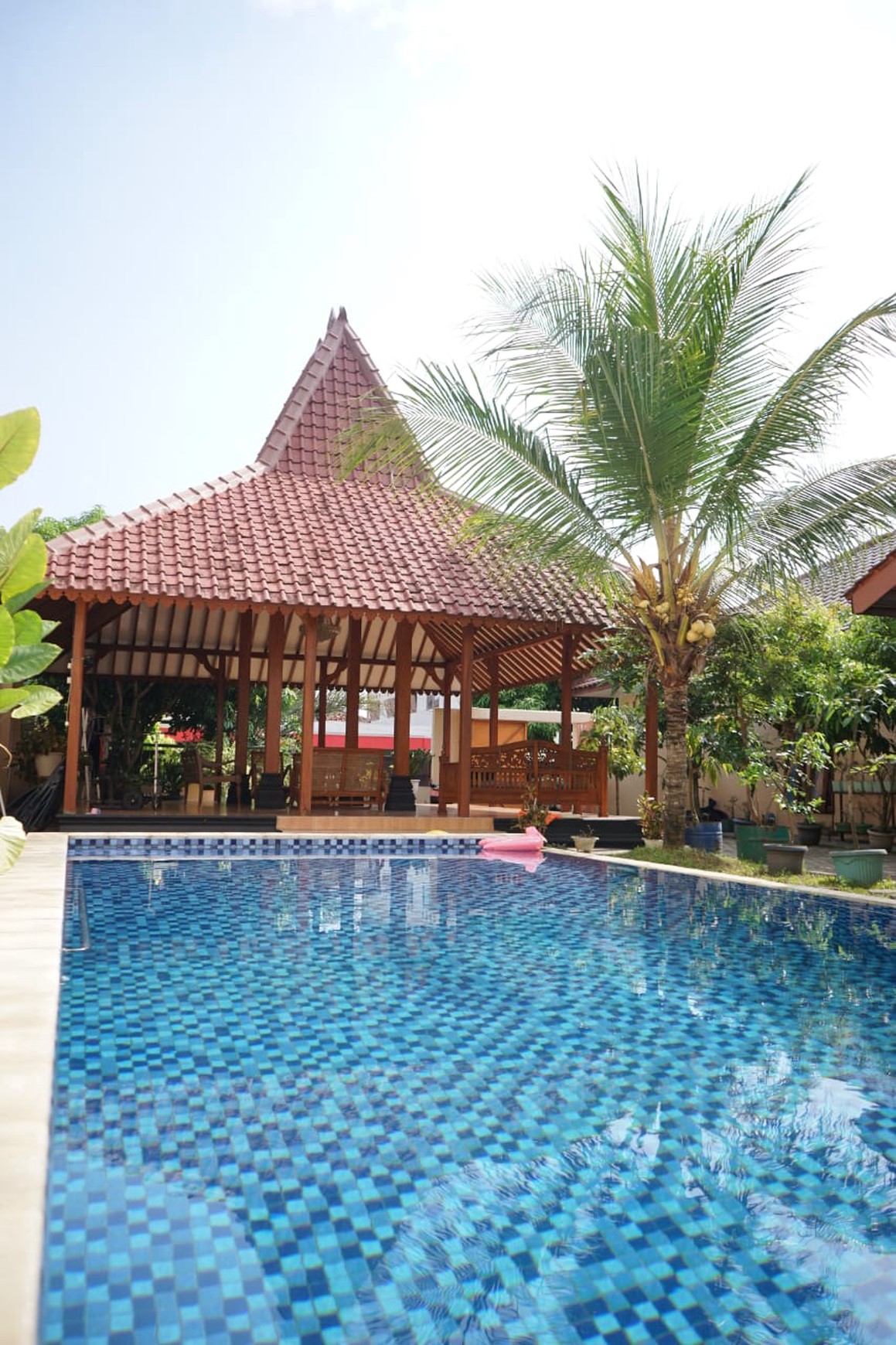 Rumah bagus, Full furnished, nyaman dengan kolam renang pribadi di dalam di Purwokerto