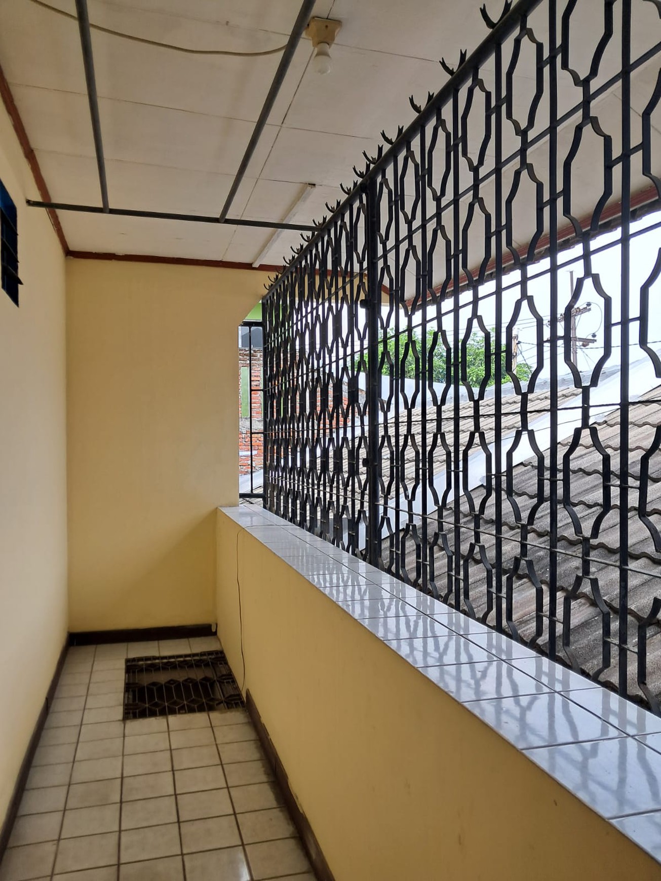 Kontrak Rumah Surabaya Elok