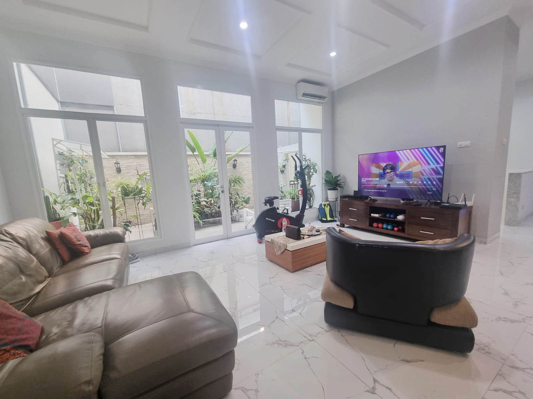 Rumah Pelangi Indah, Kelapa Gading