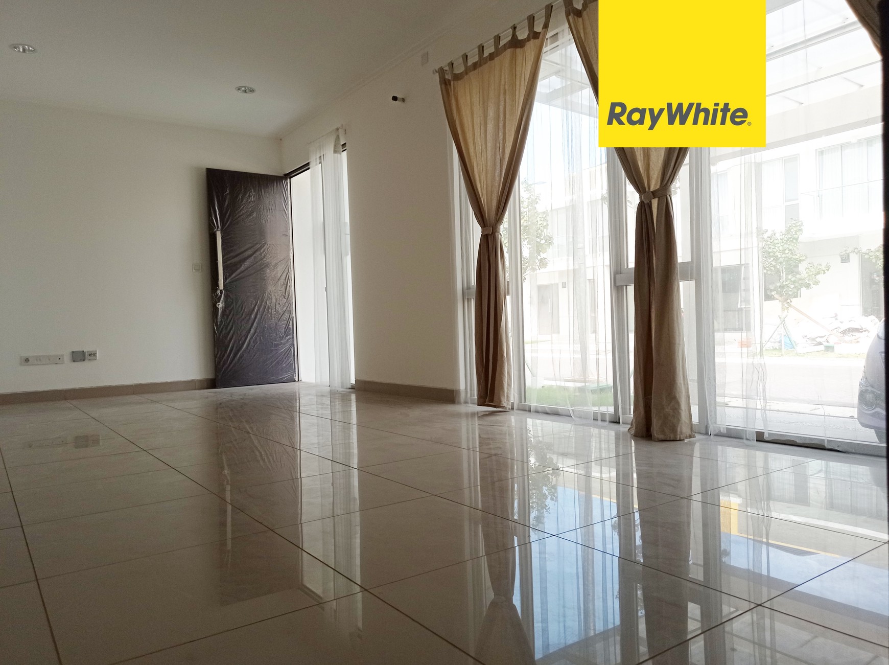 DI JUAL RUMAH PIK 2 - CLEVELAND