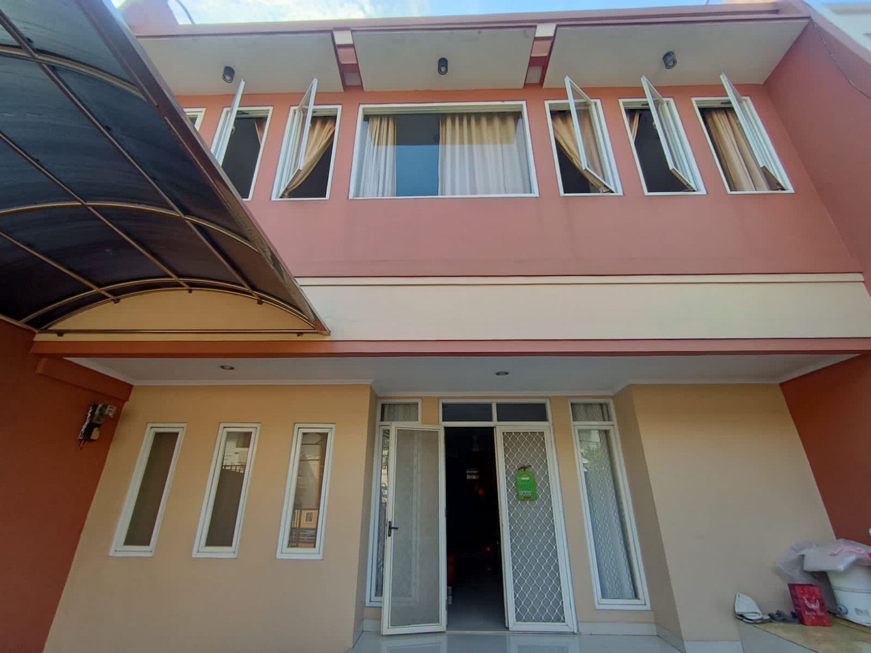 RUMAH DI GREEN GARDEN