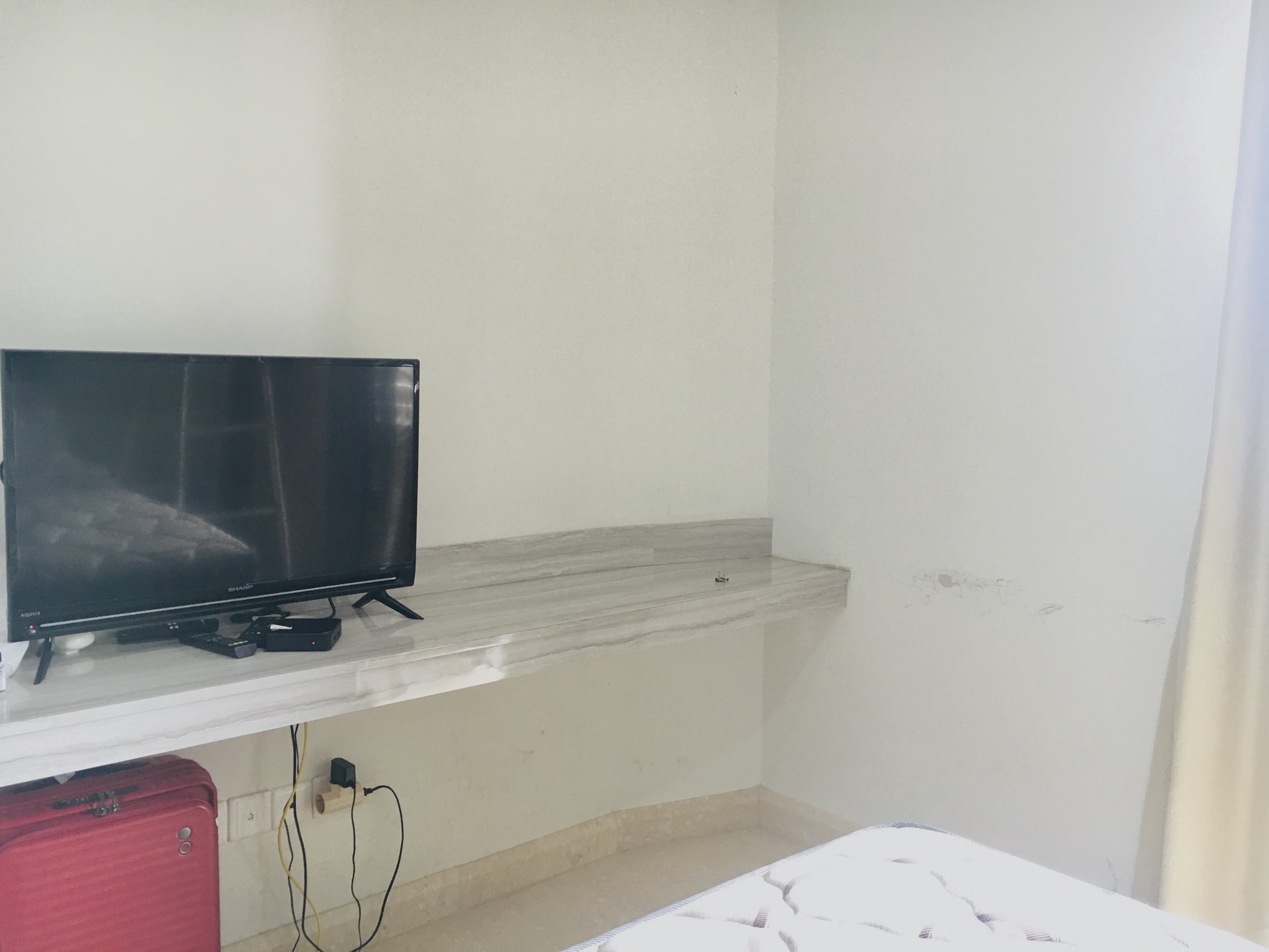 APARTEMEN GOLD COAST PIK TOWER ATLANTIK