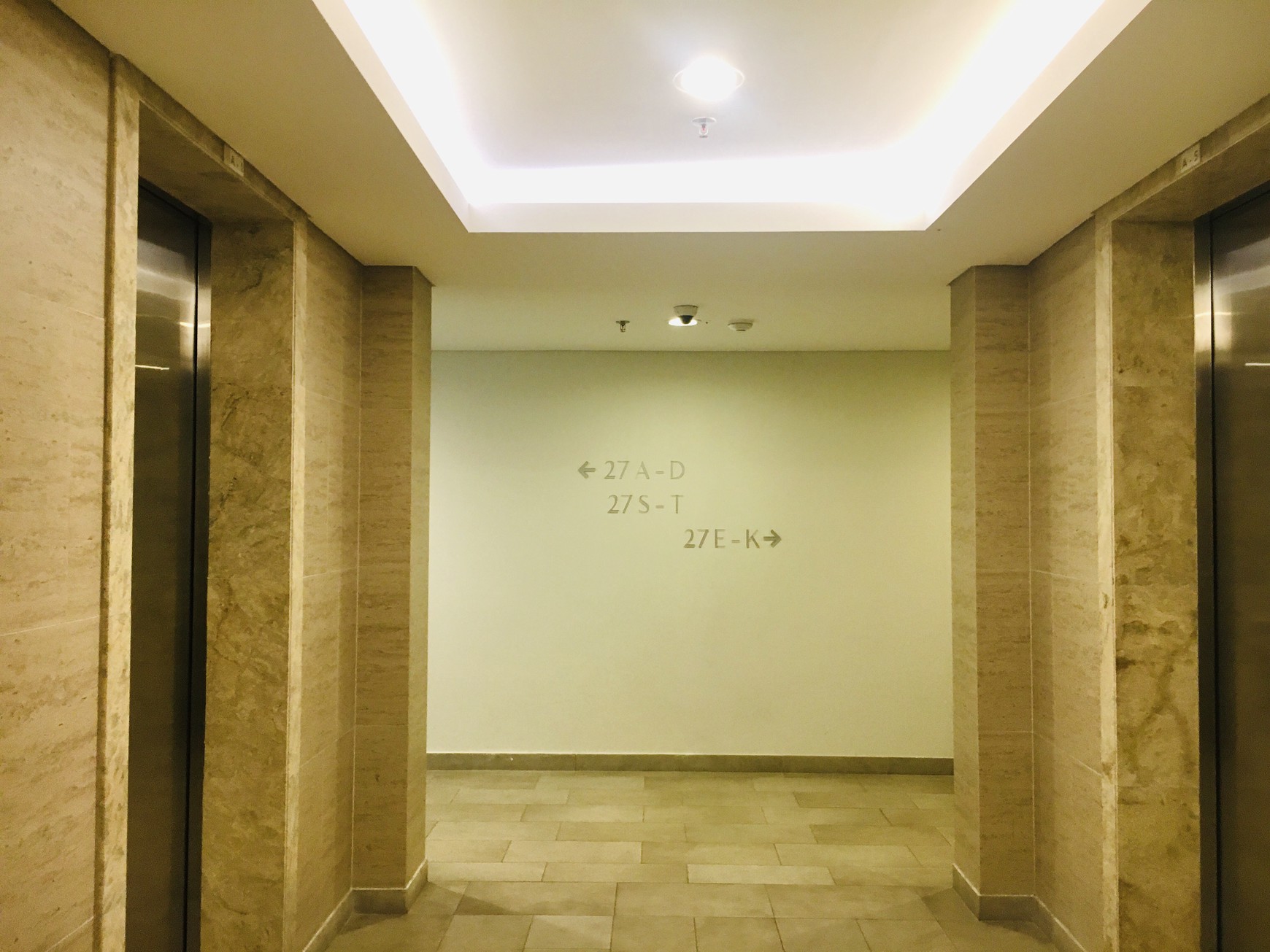 APARTEMEN GOLD COAST PIK TOWER ATLANTIK