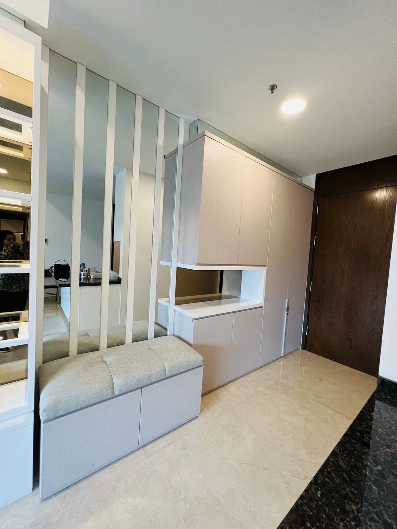 APARTEMEN ANANDAMAYA RESIDENCE