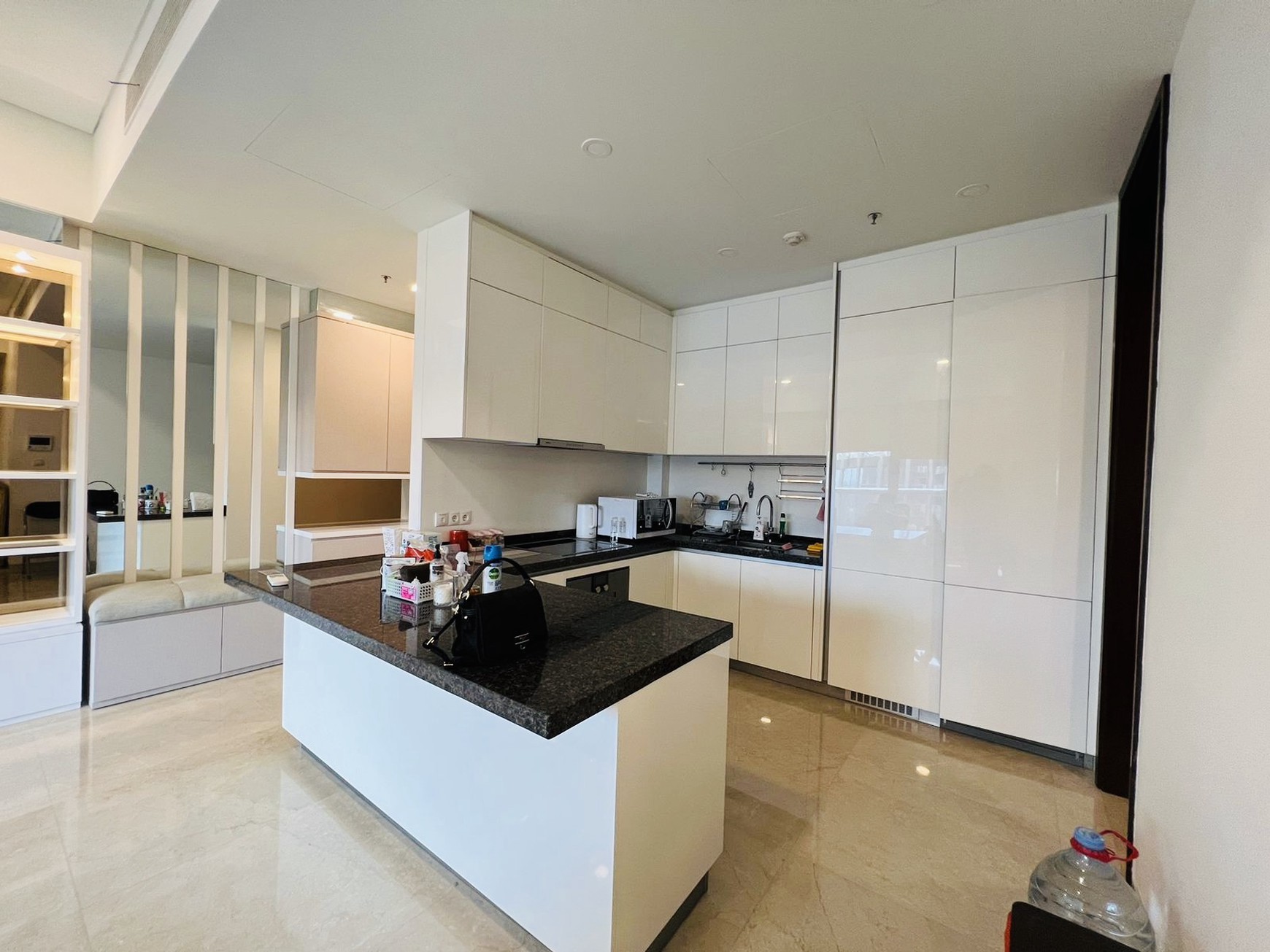 APARTEMEN ANANDAMAYA RESIDENCE
