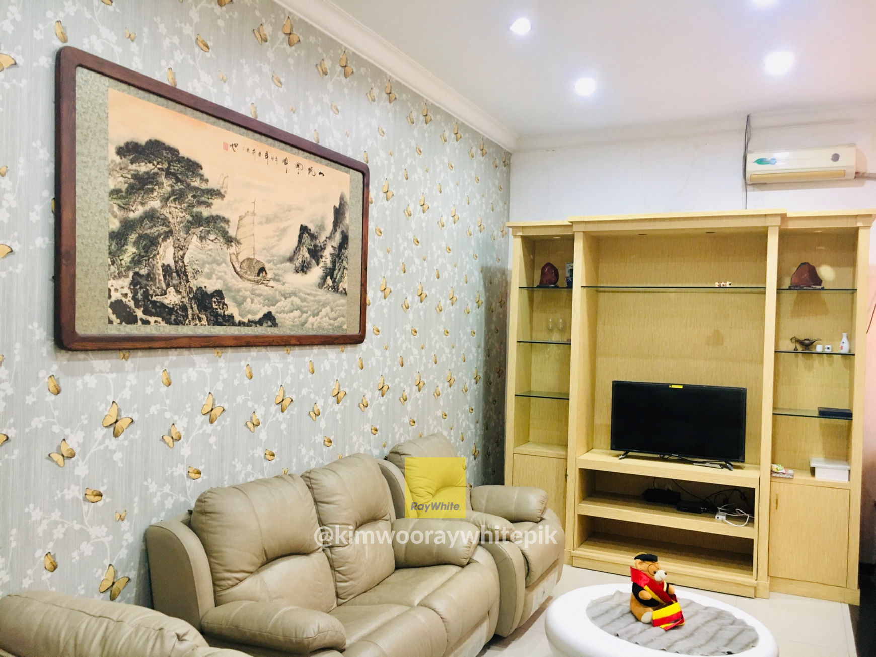 RUMAH DI PLUIT BARAT