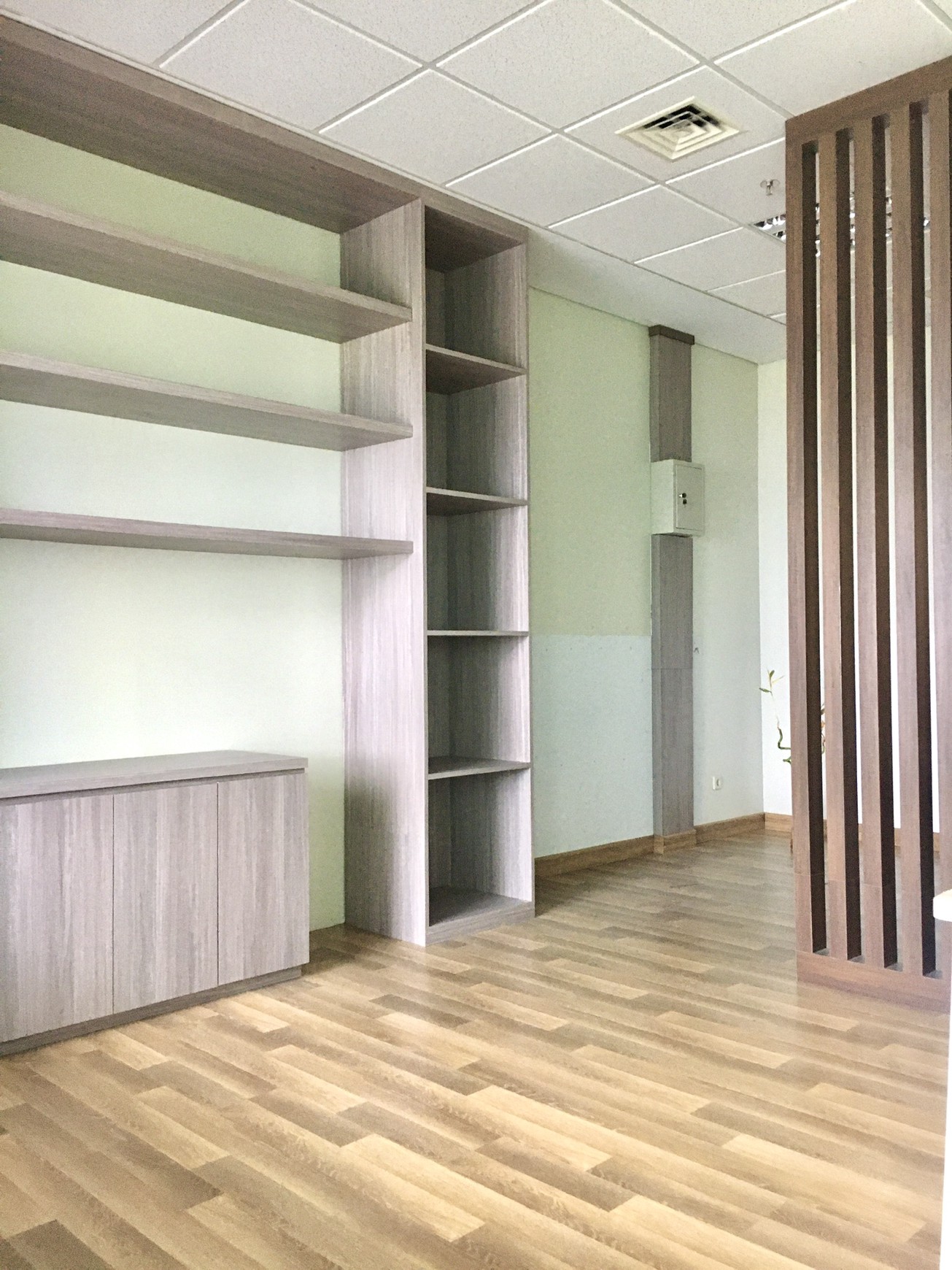 OFFICE SPACE DI MENARA PERTIWI, KAWASAN MEGA KUNINGAN