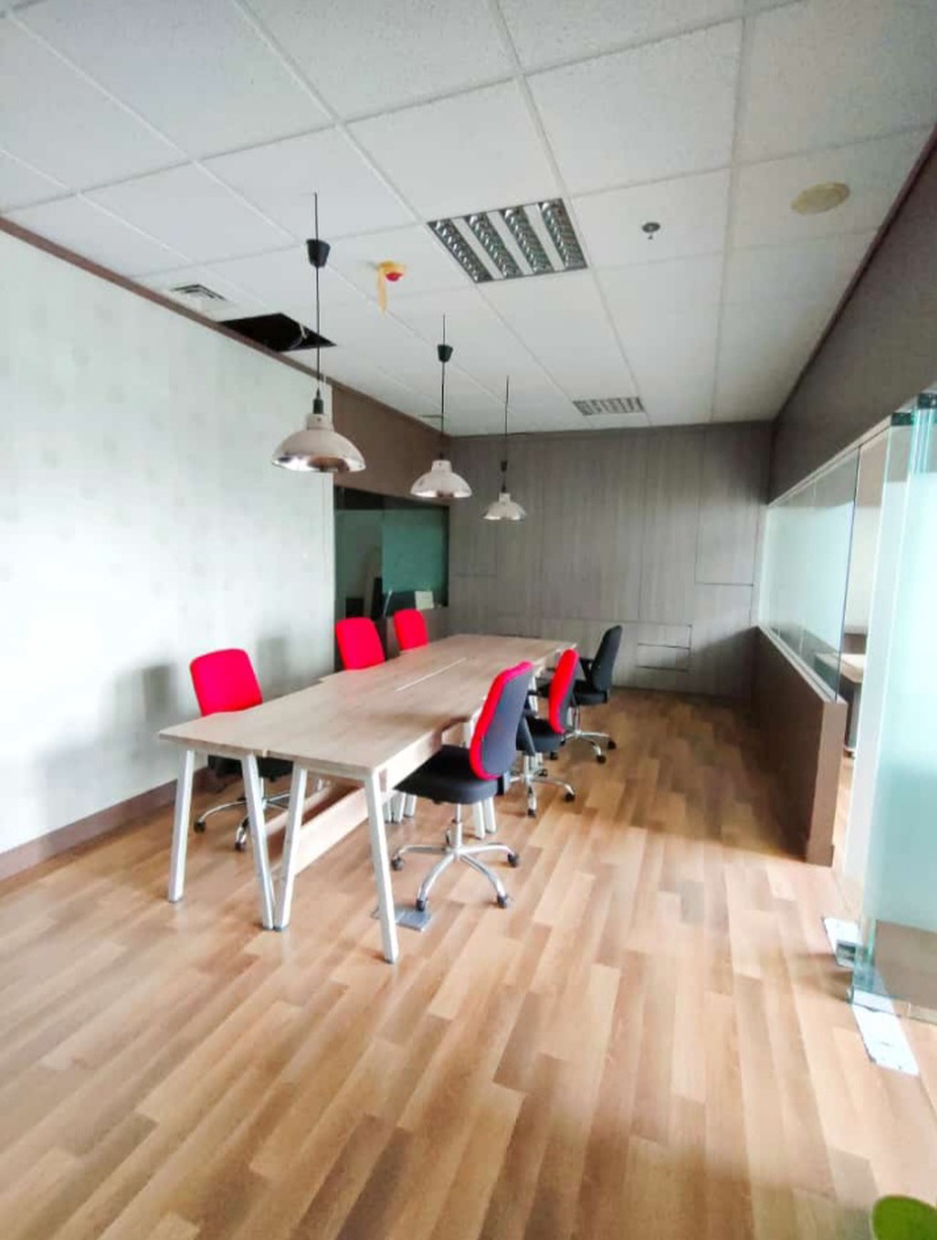 OFFICE SPACE DI MENARA PERTIWI, KAWASAN MEGA KUNINGAN