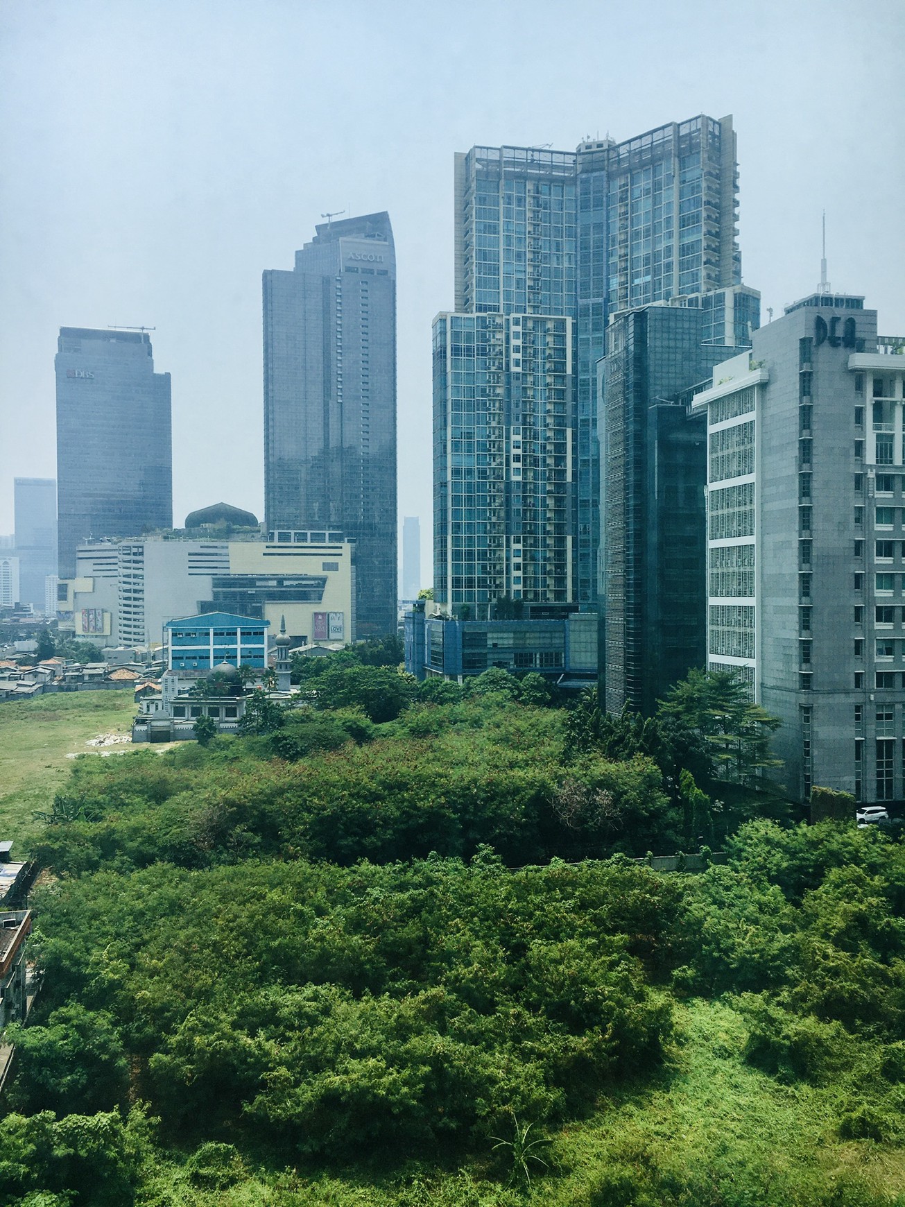 OFFICE SPACE DI MENARA PERTIWI, KAWASAN MEGA KUNINGAN