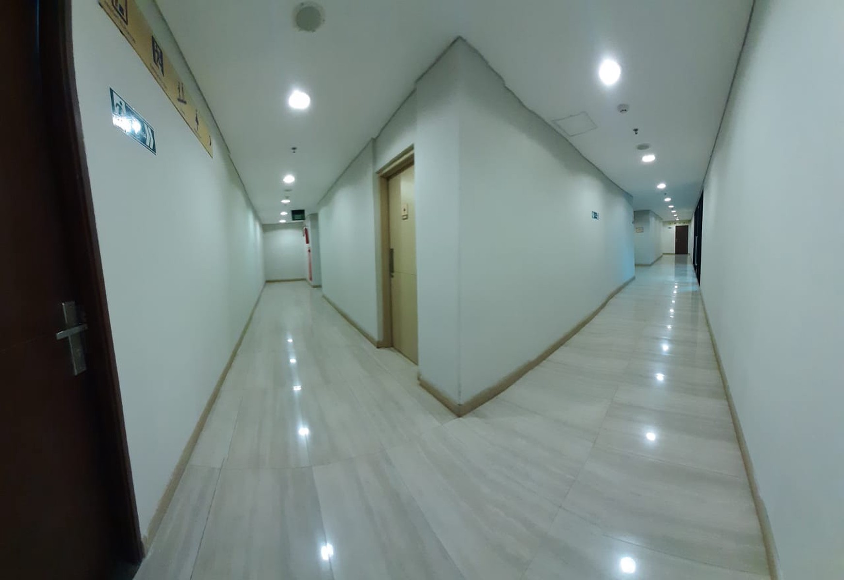 Office Building The Suites PIK