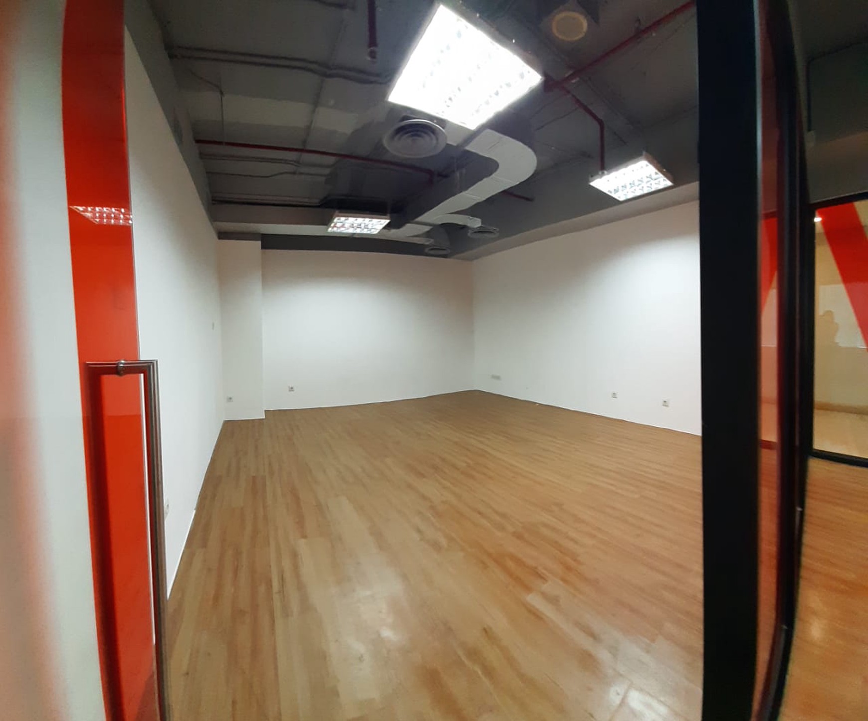 Office Building The Suites PIK
