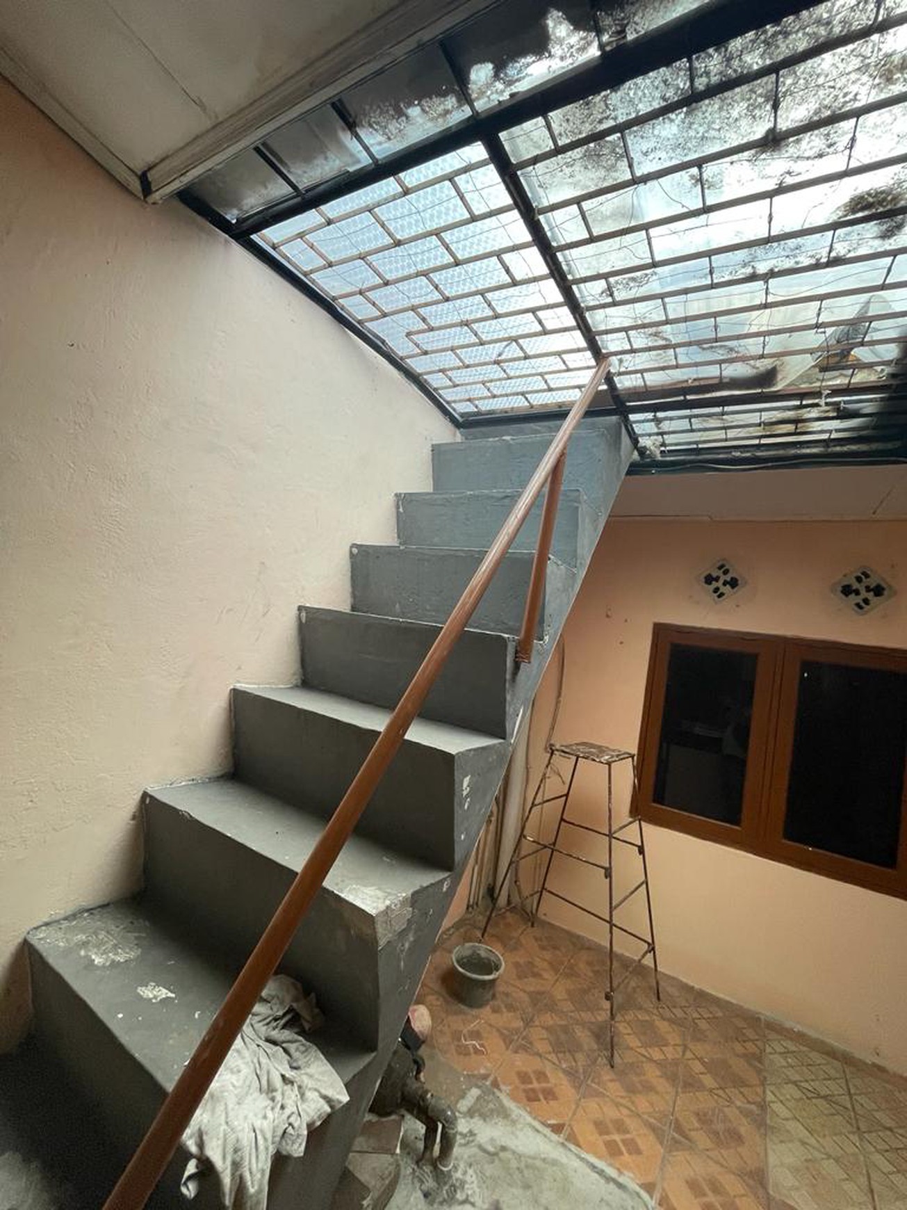 Rumah di Perumahan Kembang Larangan, Ciledug