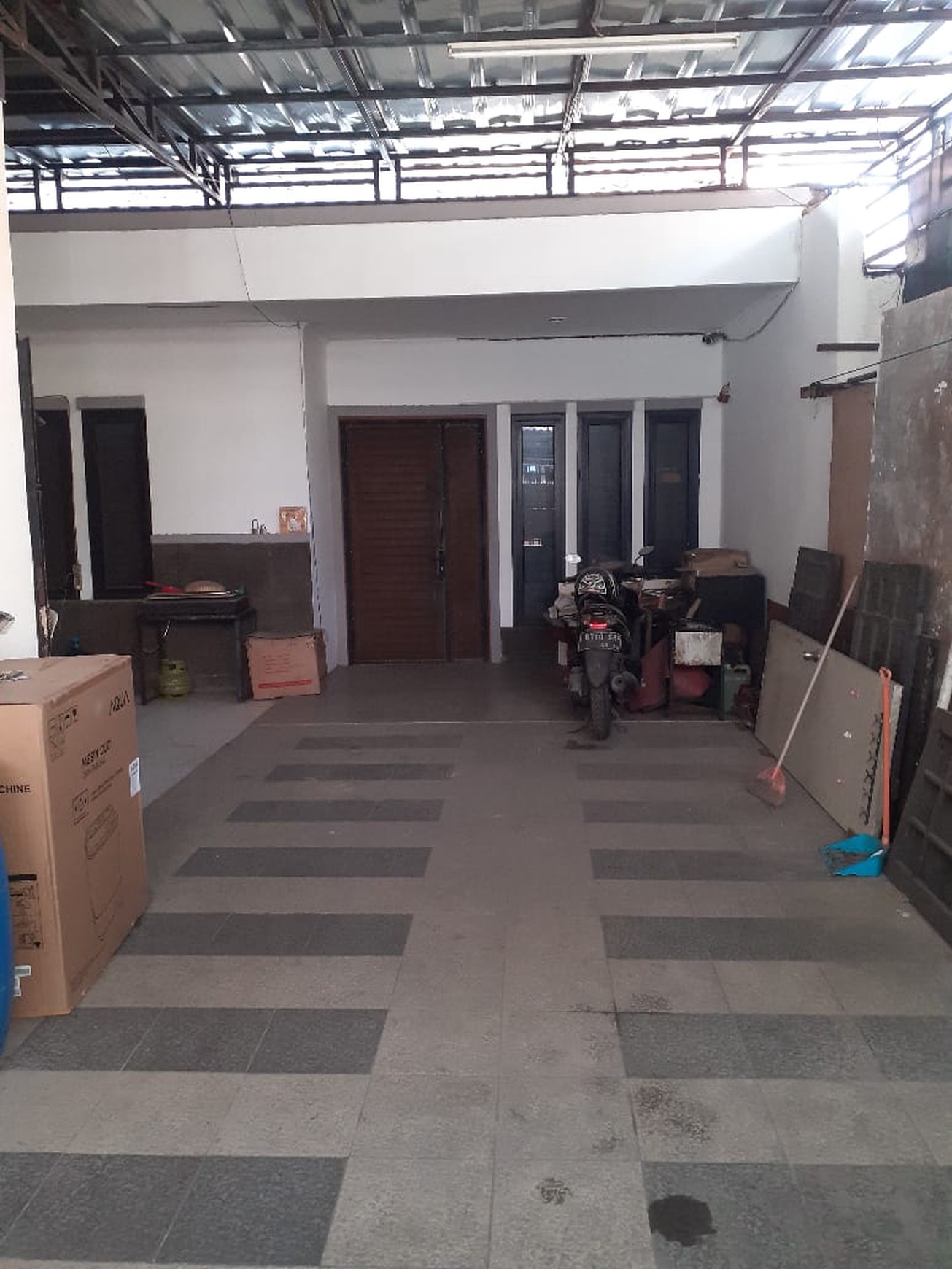 Disewa rumah di jelambar jaya