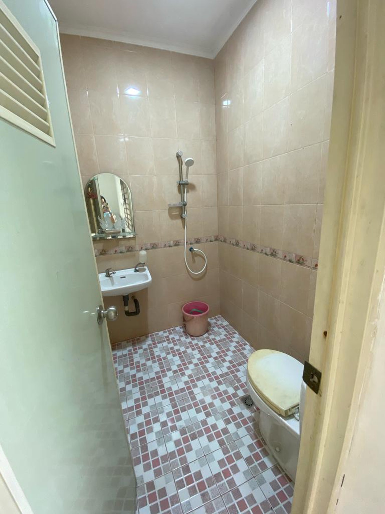 Dijual rumah di Muwardi Grogol