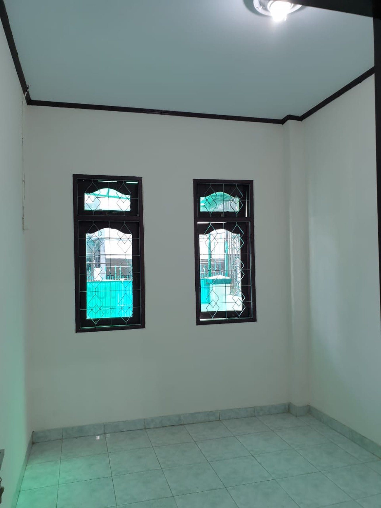 Disewakan rumah di teluk gong
