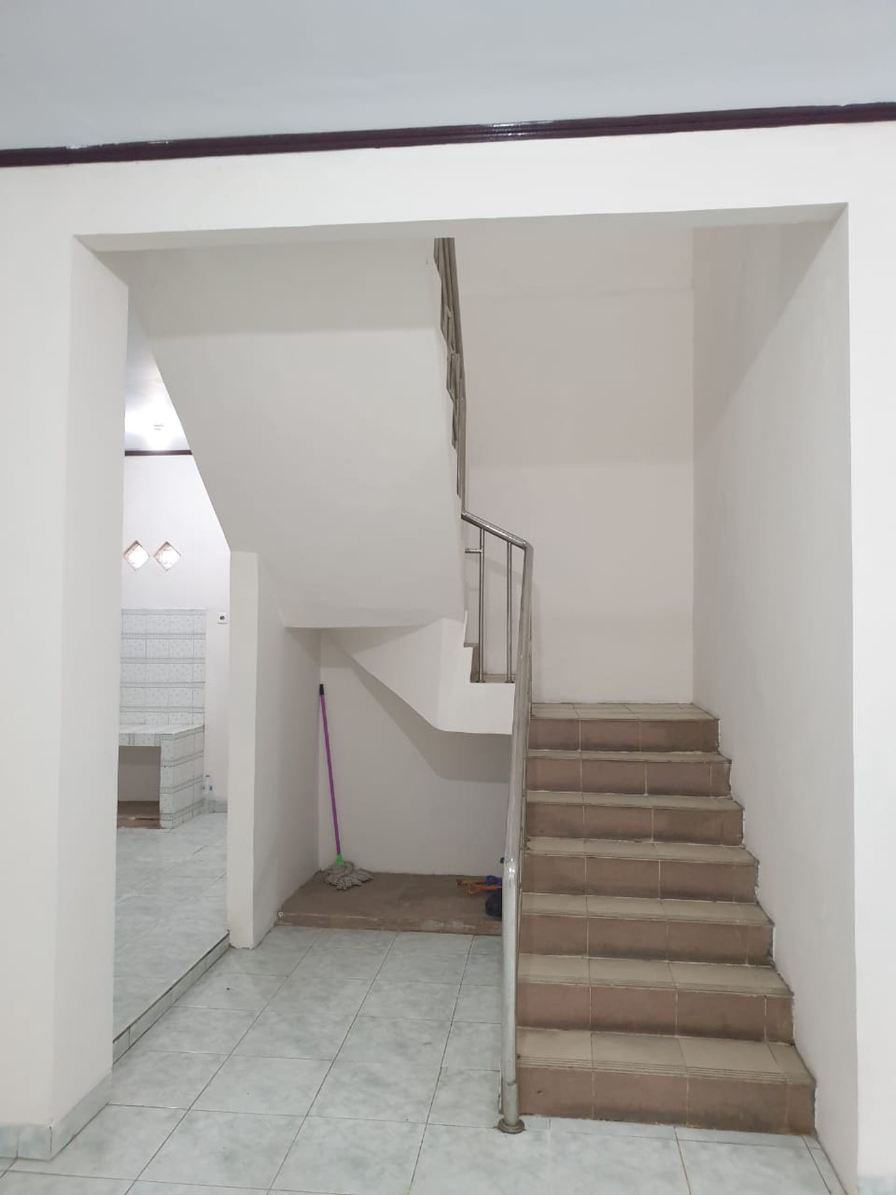 Disewakan rumah di teluk gong