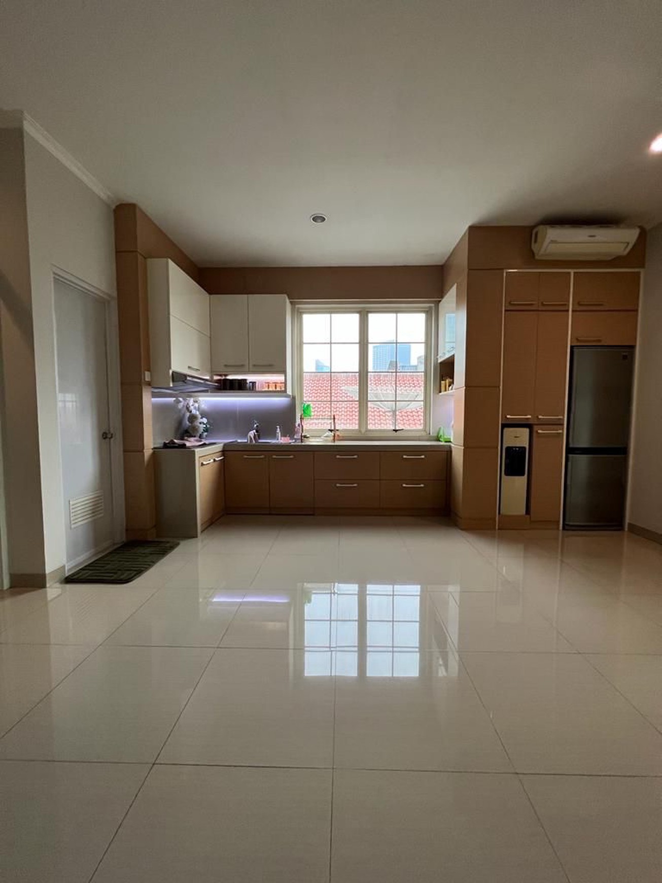Dijual rumah di susilo grogol