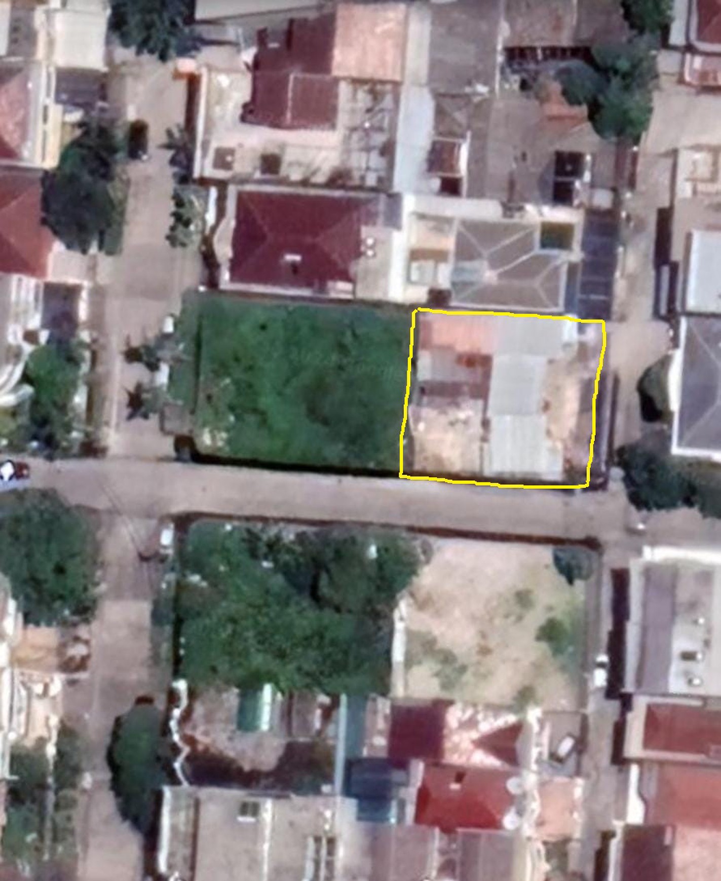 Dijual tanah kavling di perumahan Taman Harapan Indah