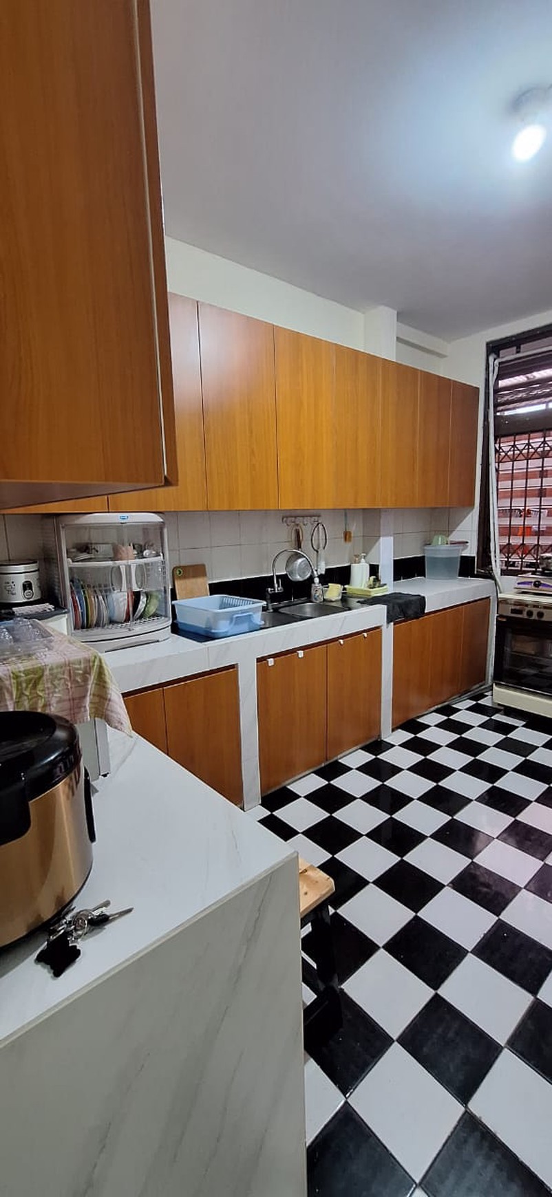 Dijual rumah di jalan mangga