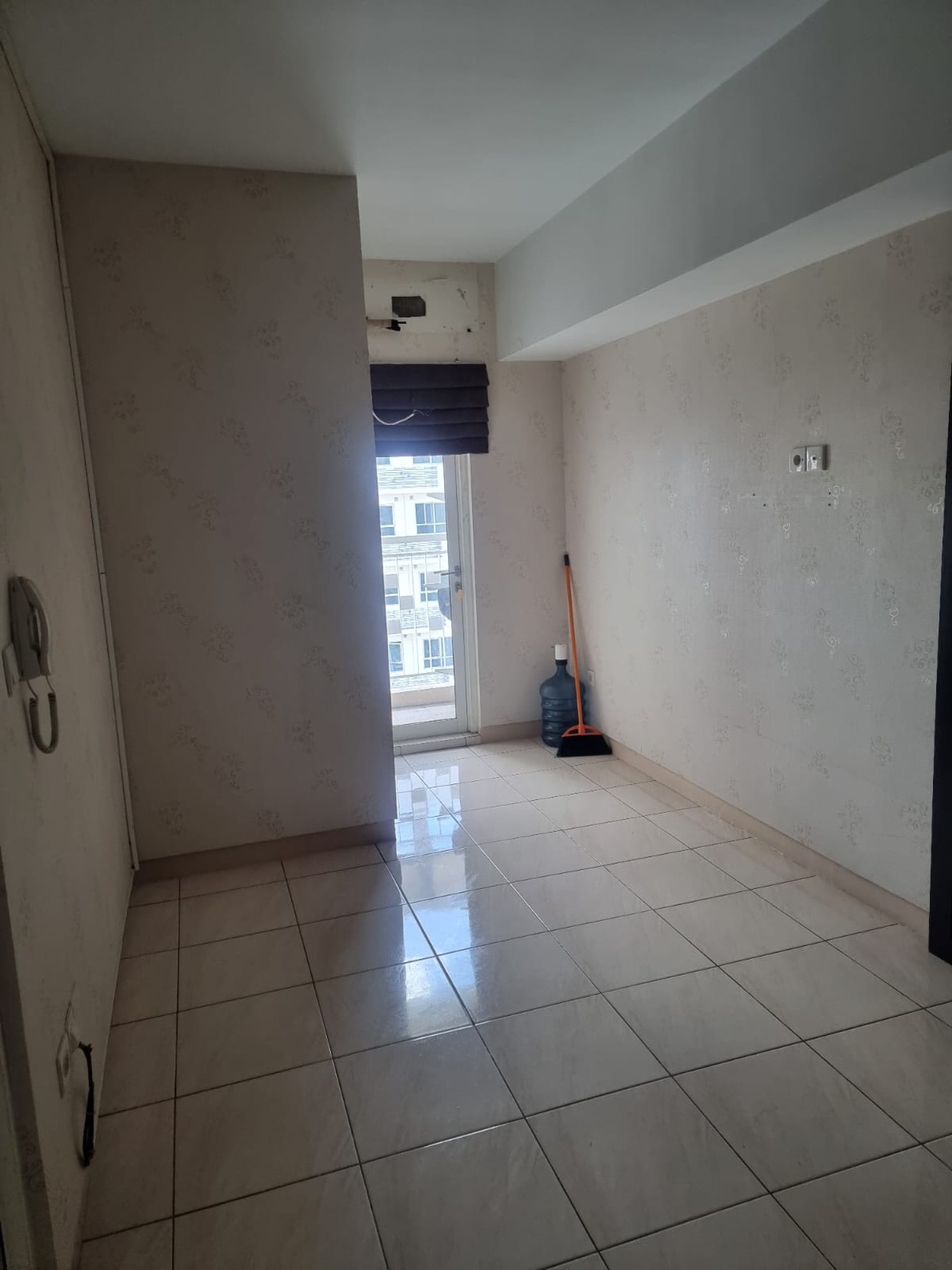 Dijual apartment springlake summarecon bekasi