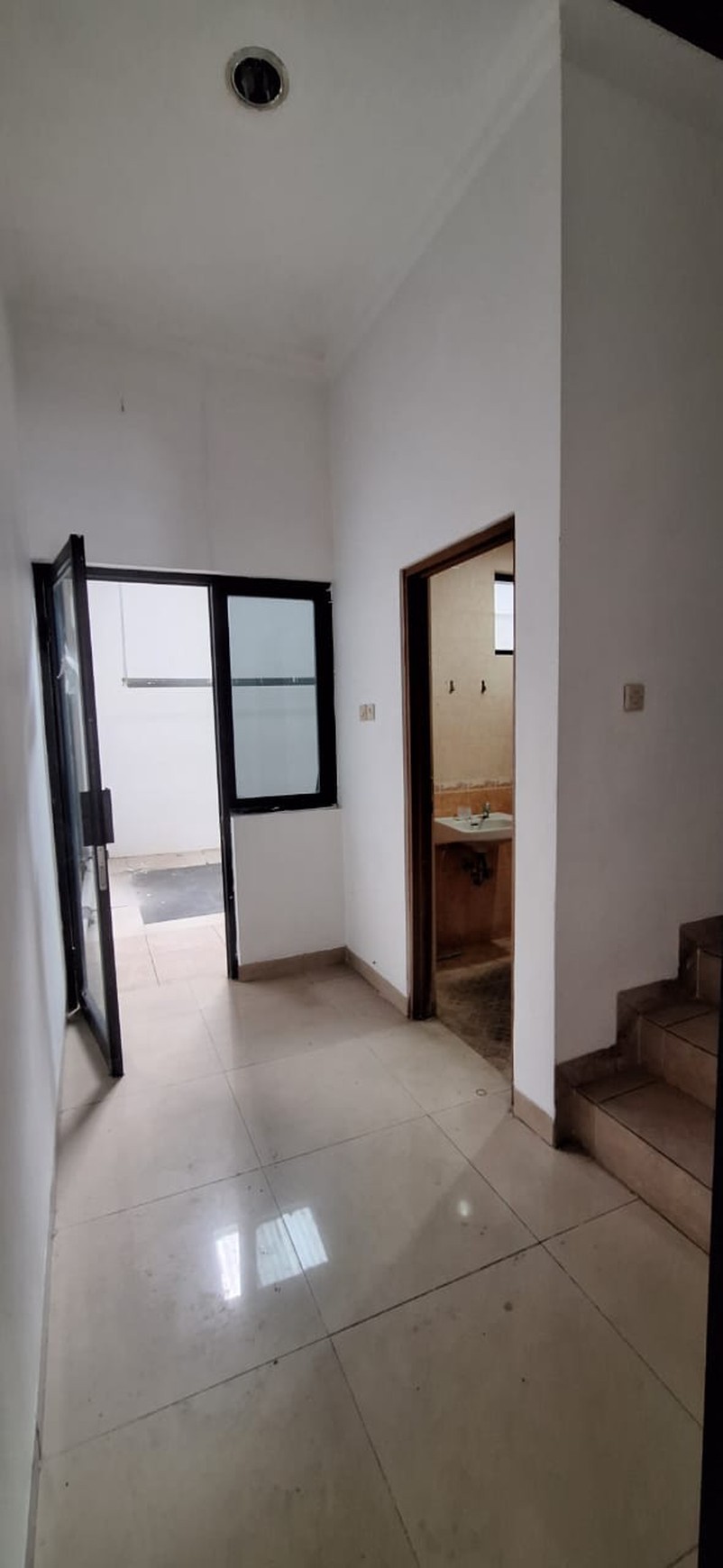 Dijual ruko gandeng 5 di tomang