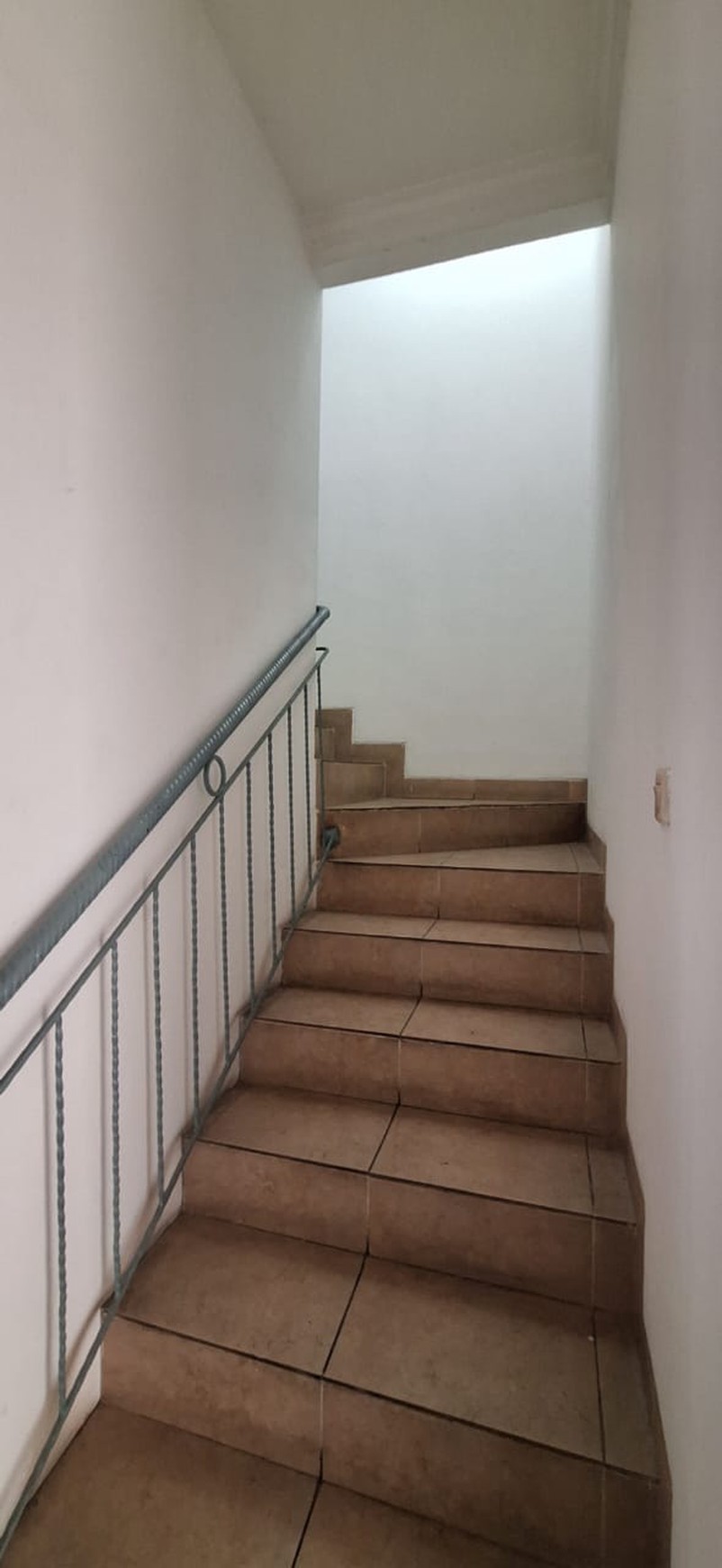 Dijual ruko gandeng 5 di tomang