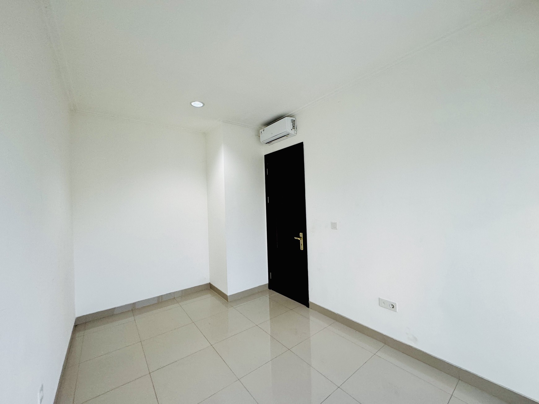 Dijual Rumah di Cluster Virginia, PIK2