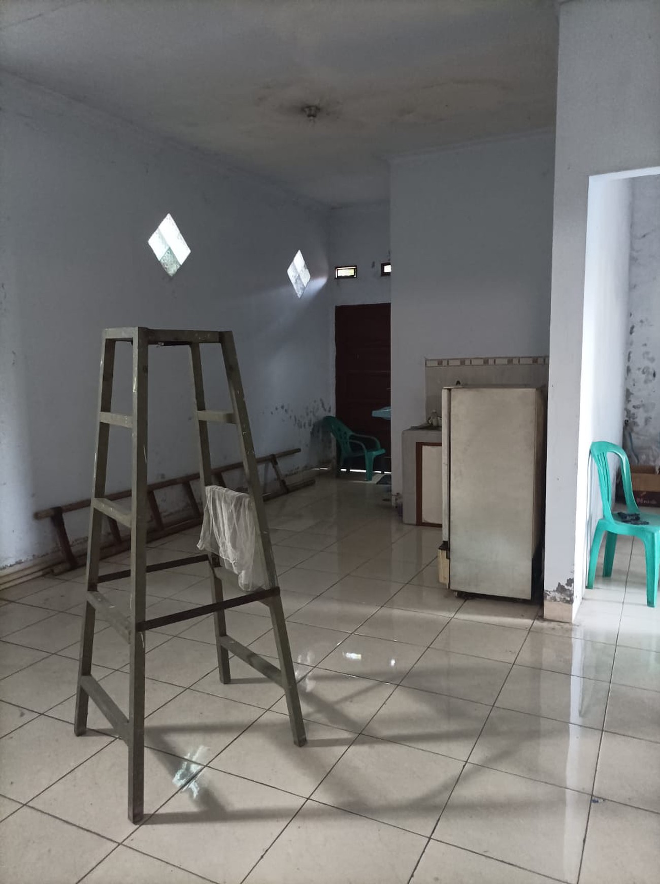 Di Jual Cepat Rumah di Depan Jalan